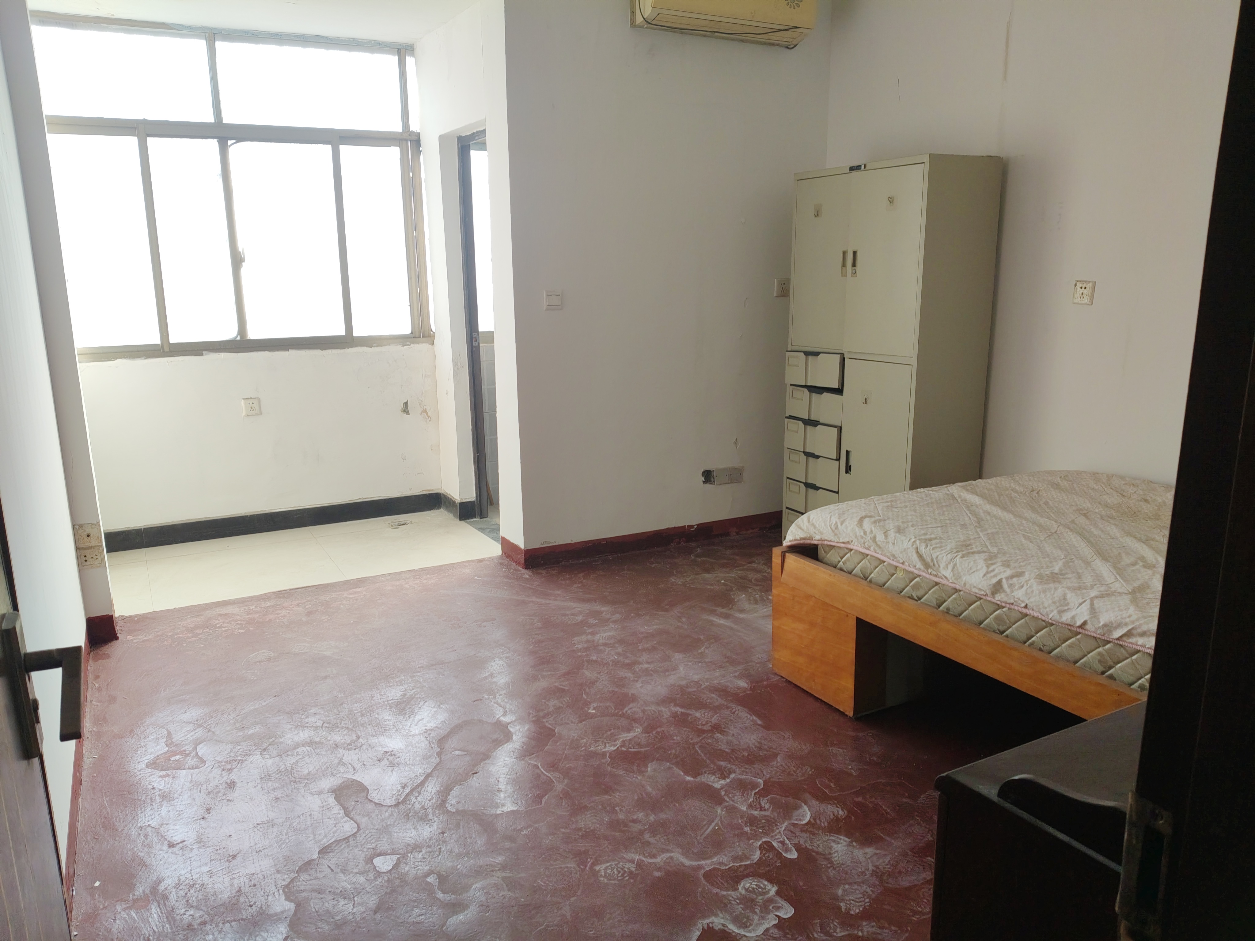 娄星区散盘 3室2厅1卫 32.8万 娄星区散盘 3室2厅1卫 32.8万客厅