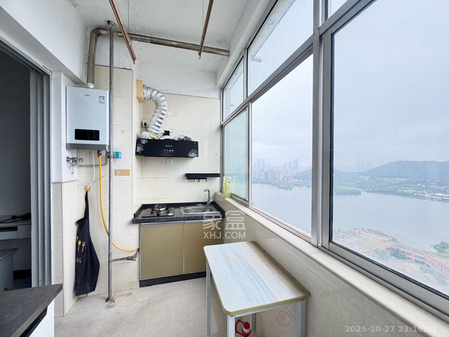 观湖公寓 1室1厅1卫 1500.0元/月 观湖公寓 1室1厅1卫 1500.0元/月室内图