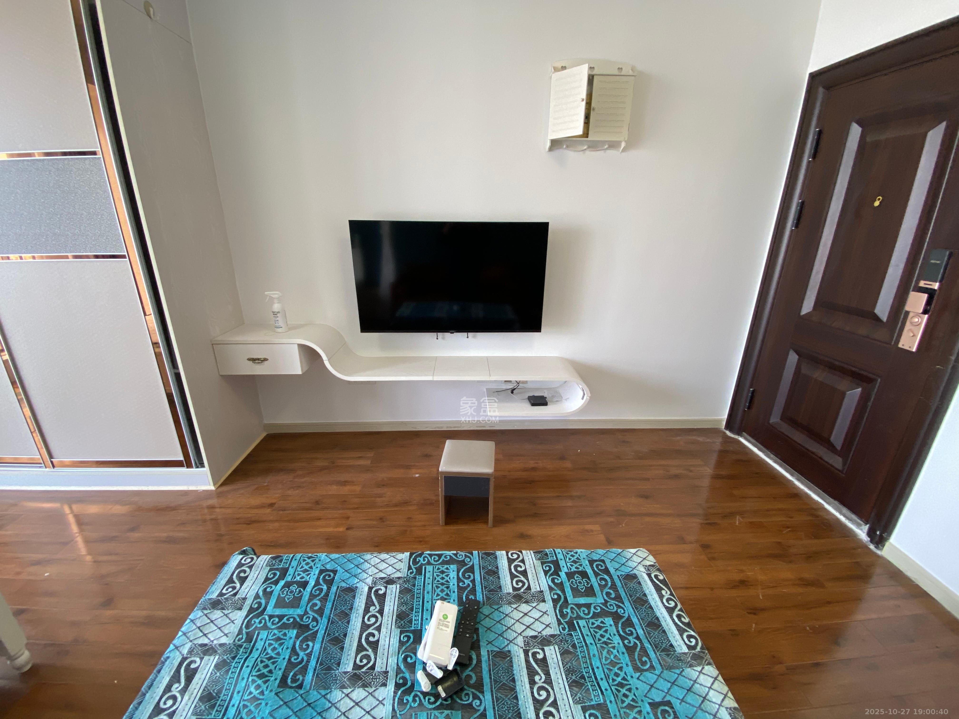 东方新世界 1室1厅1卫 1700.0元/月 东方新世界 1室1厅1卫 1700.0元/月室内图