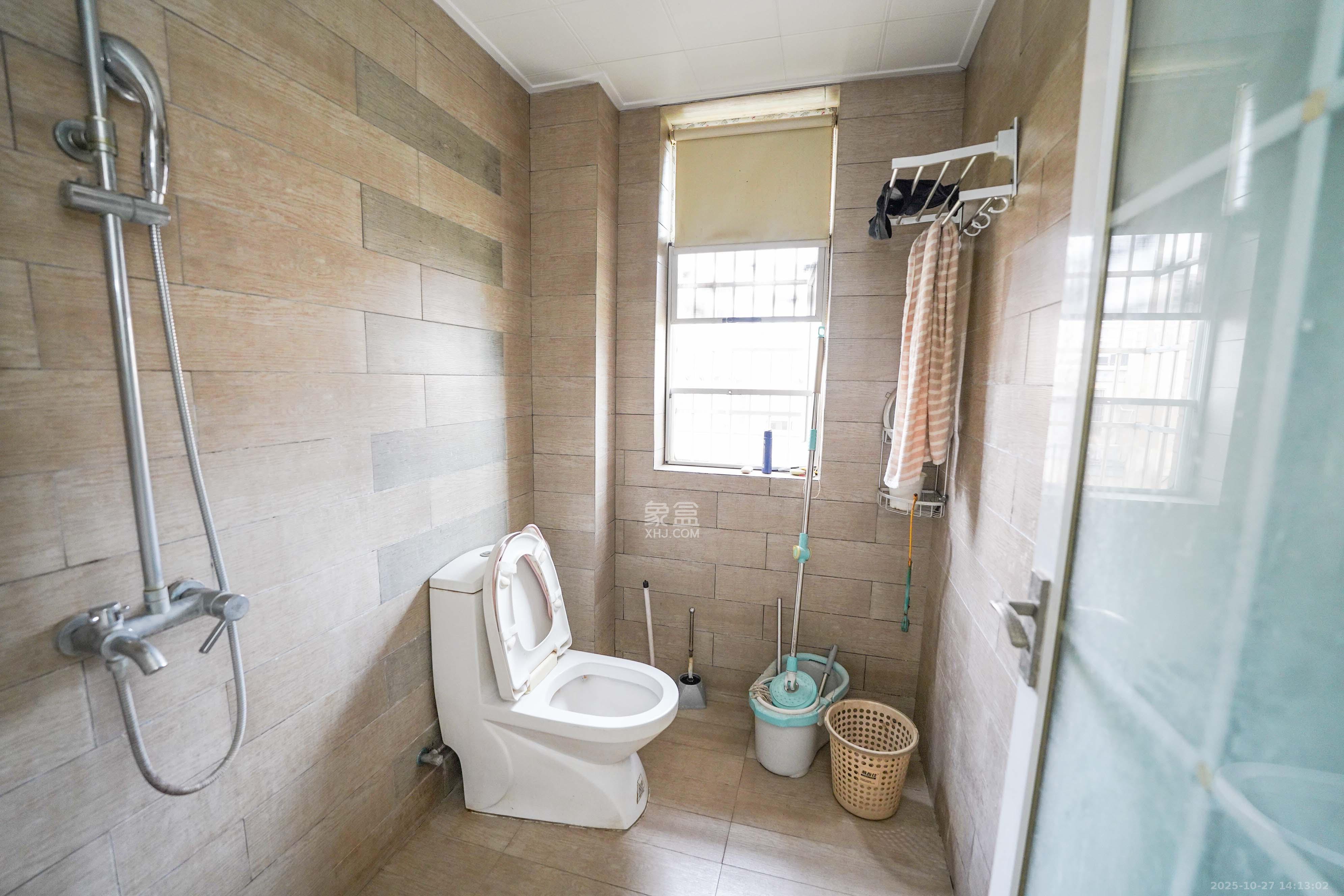 山水印象（愿景想山）  3室2厅2卫    60.0万卫生间