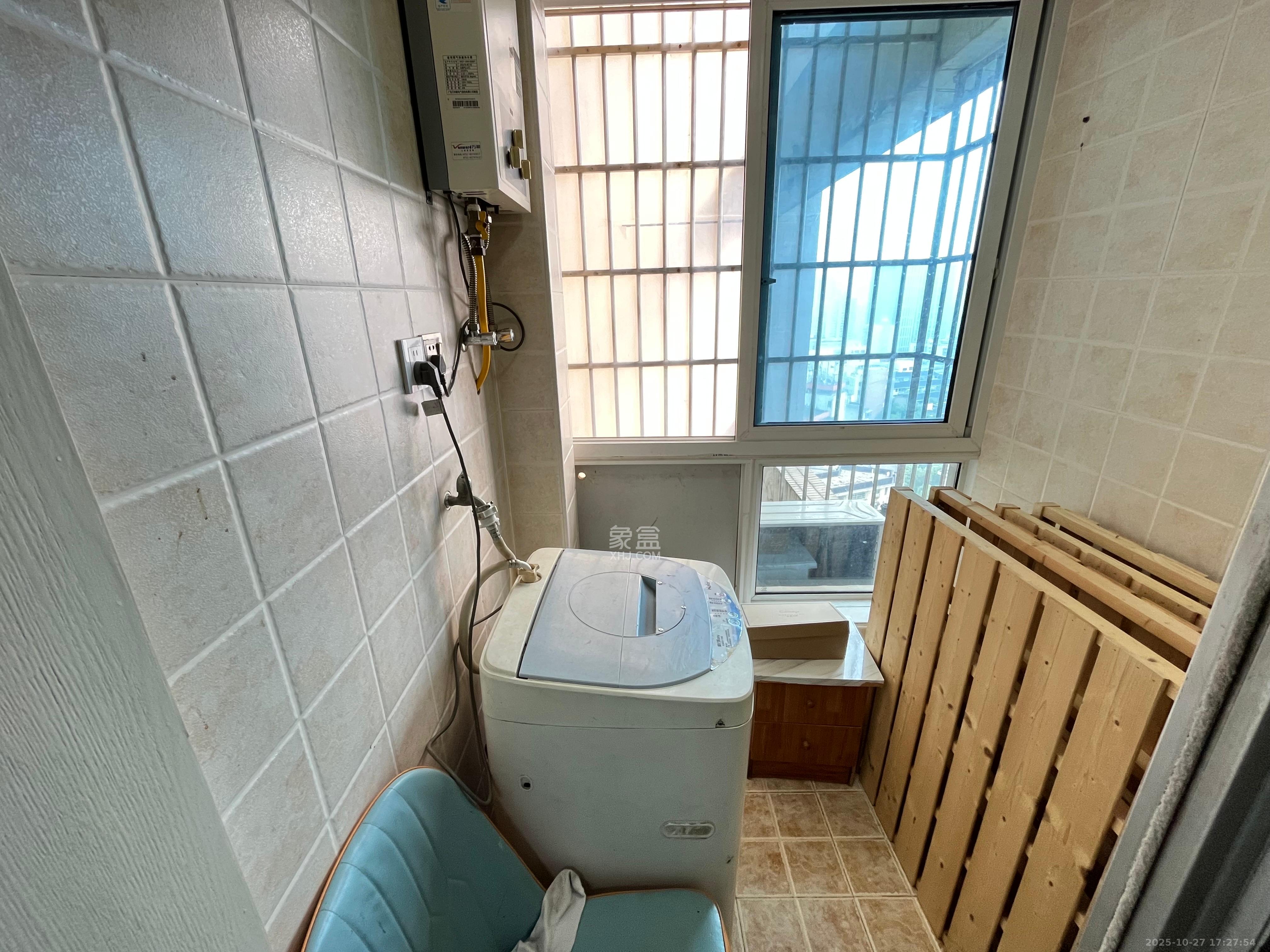 益佳苑  1室1厅1卫    1600.0元/月 益佳苑  1室1厅1卫    1600.0元/月室内图