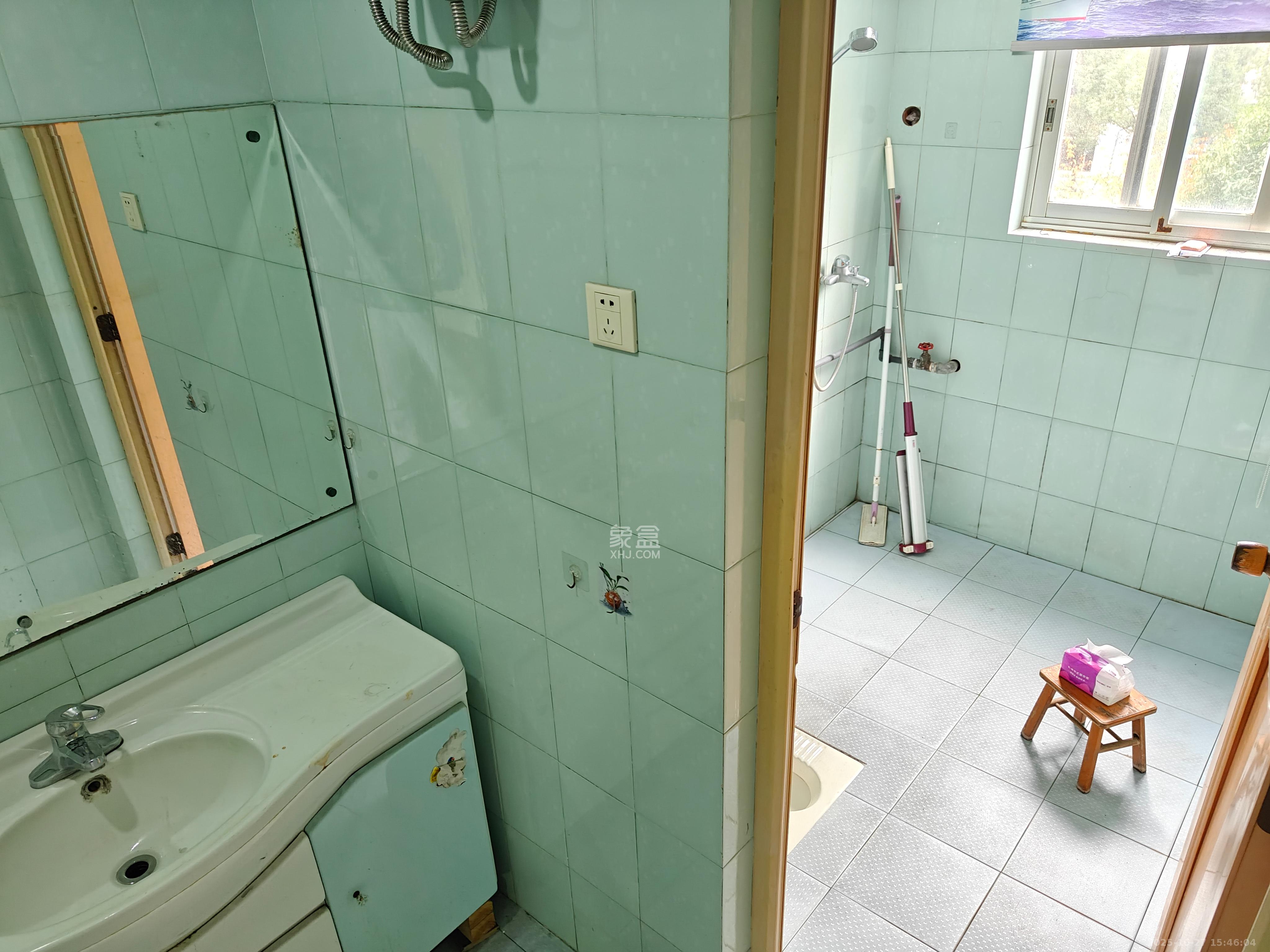 湘卫花苑  4室2厅2卫    2700.0元/月 湘卫花苑  4室2厅2卫    2700.0元/月室内图