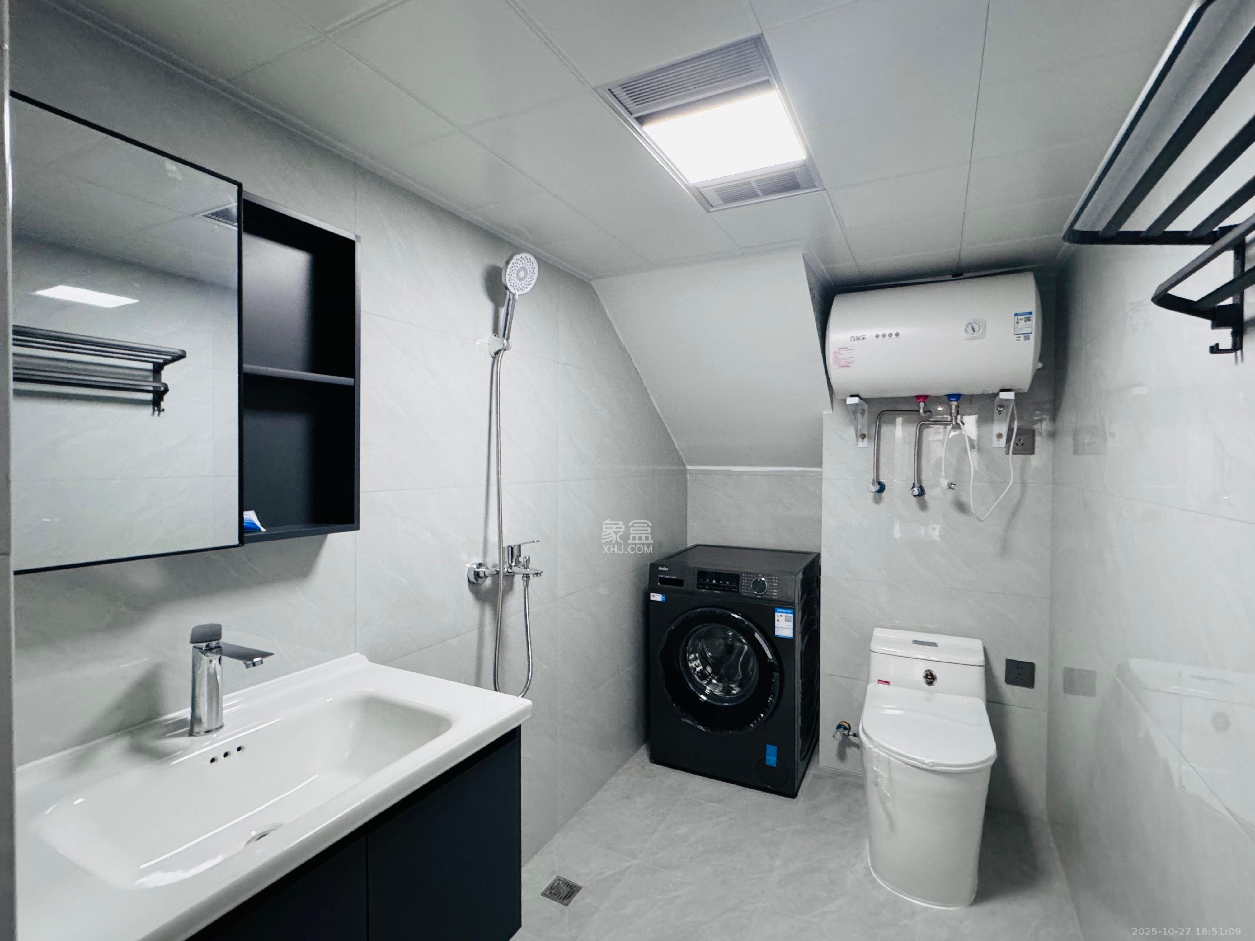 梅溪悦章  1室1厅1卫    1500.0元/月 梅溪悦章  1室1厅1卫    1500.0元/月室内图