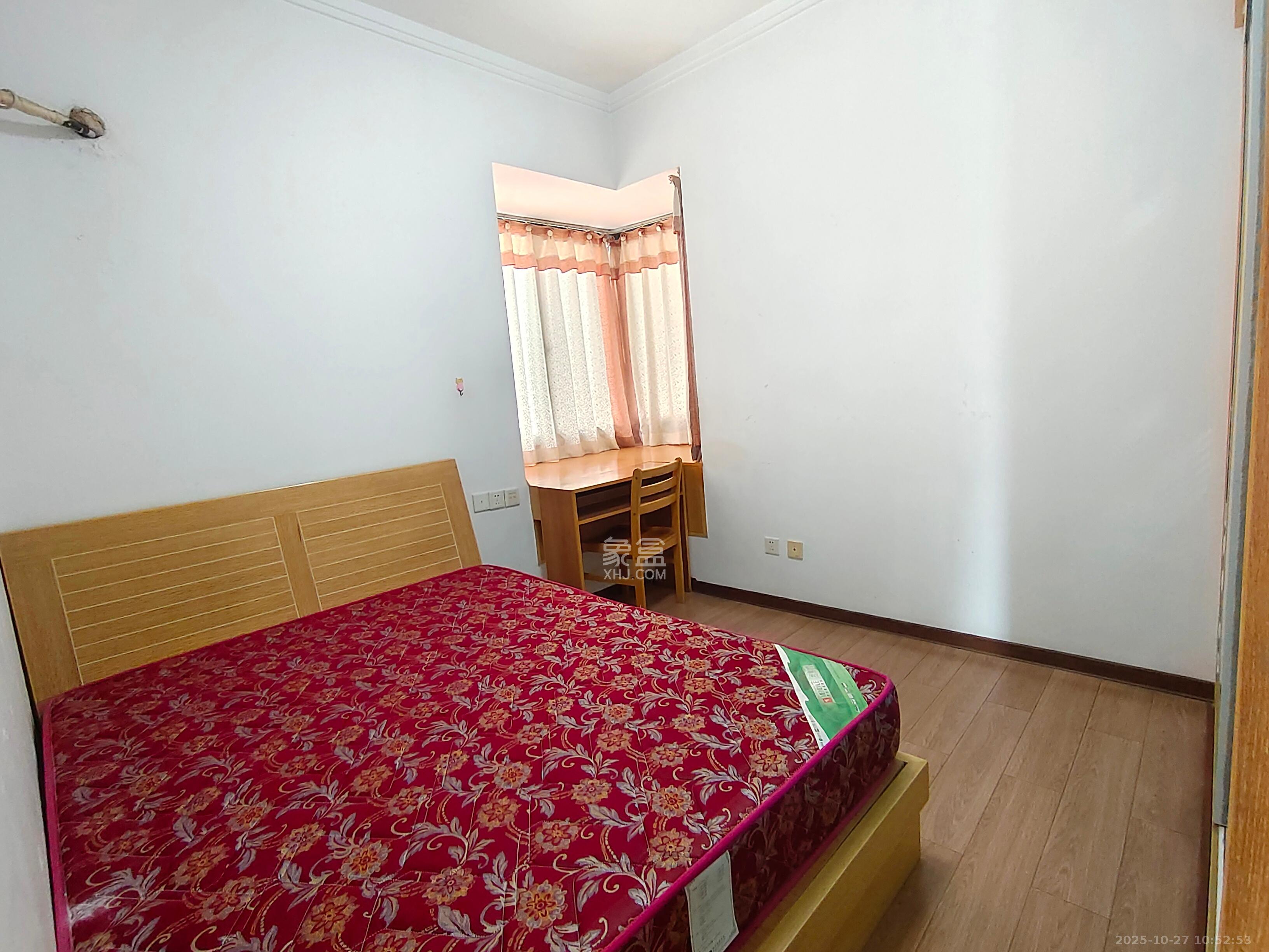 通泰梅岭苑 2室2厅1卫 2500.0元/月 通泰梅岭苑 2室2厅1卫 2500.0元/月室内图