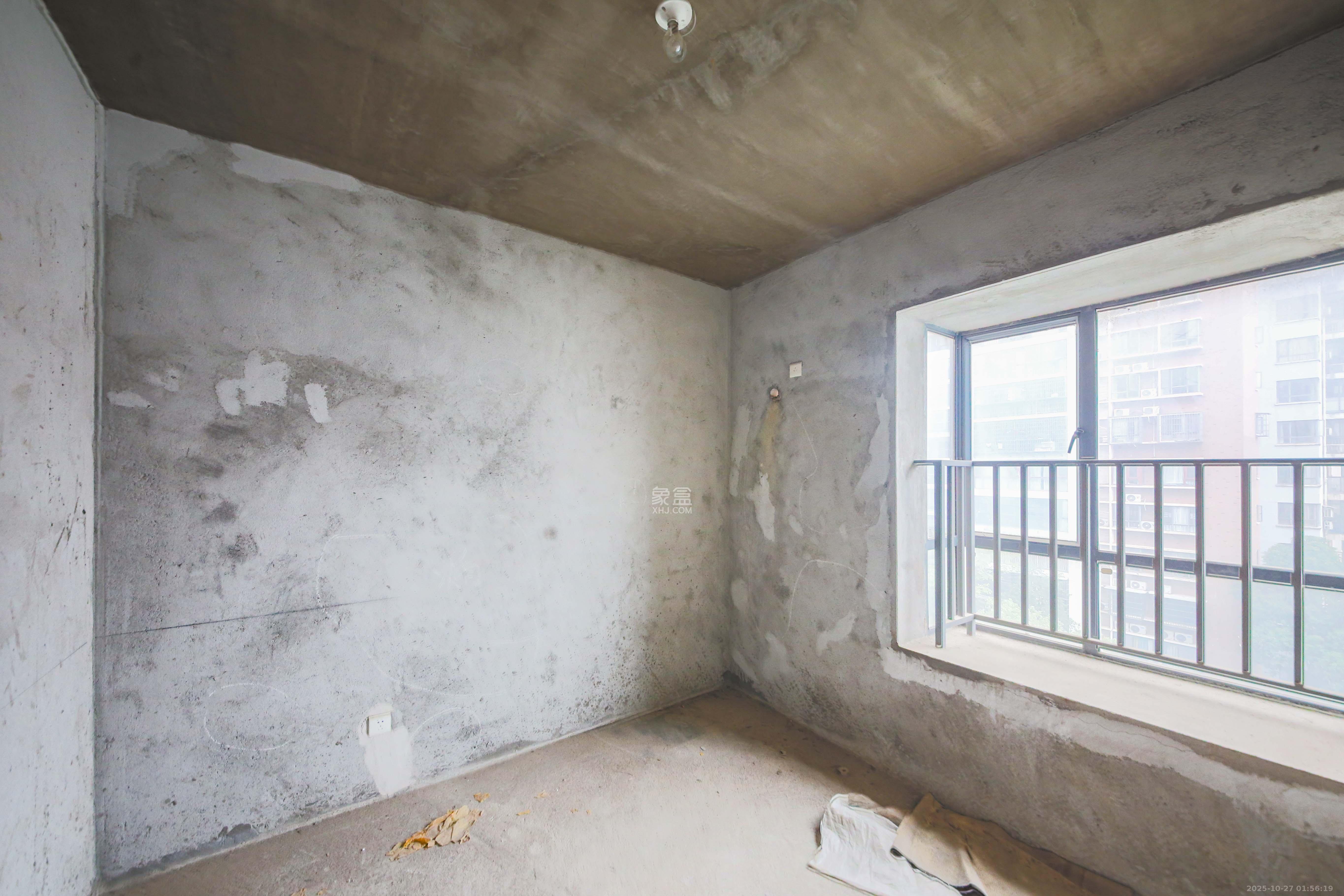 湘府名邸(同力家园) 3室2厅2卫 80.0万 湘府名邸(同力家园) 3室2厅2卫 80.0万卧室