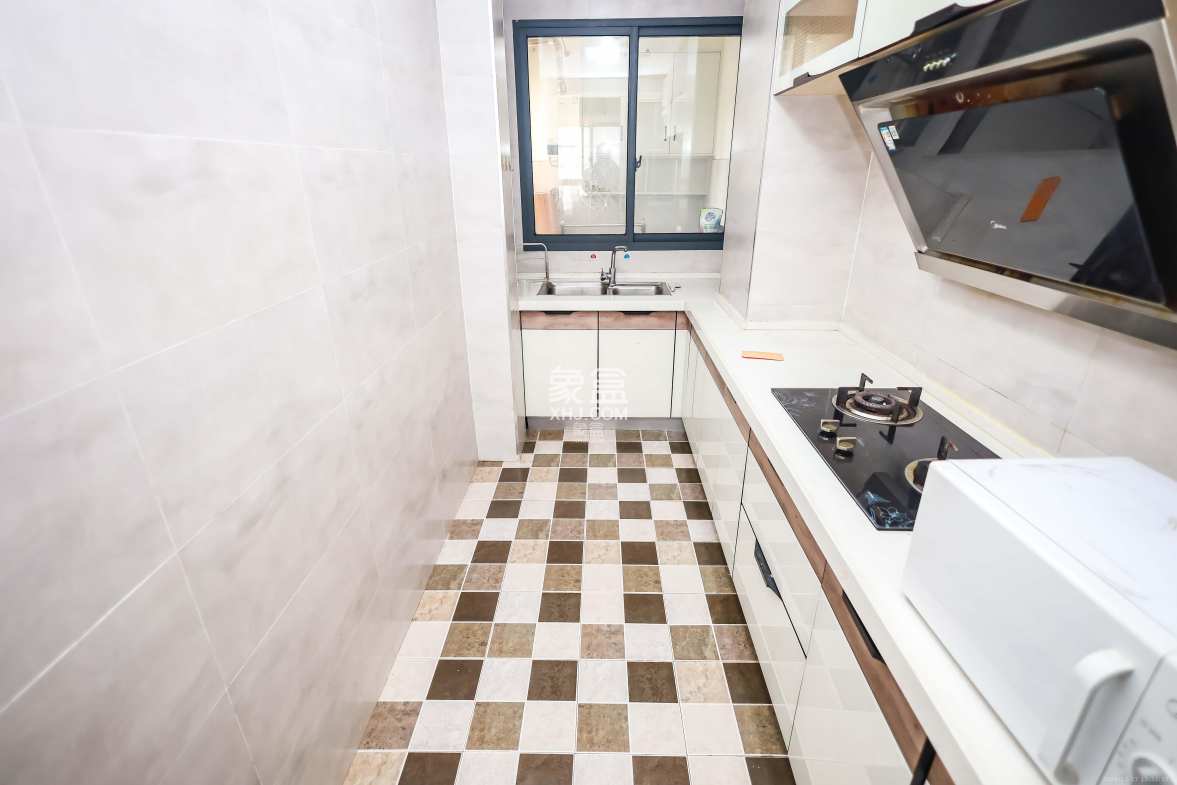 天麓尚层 3室2厅2卫 88.0万 天麓尚层 3室2厅2卫 88.0万厨房