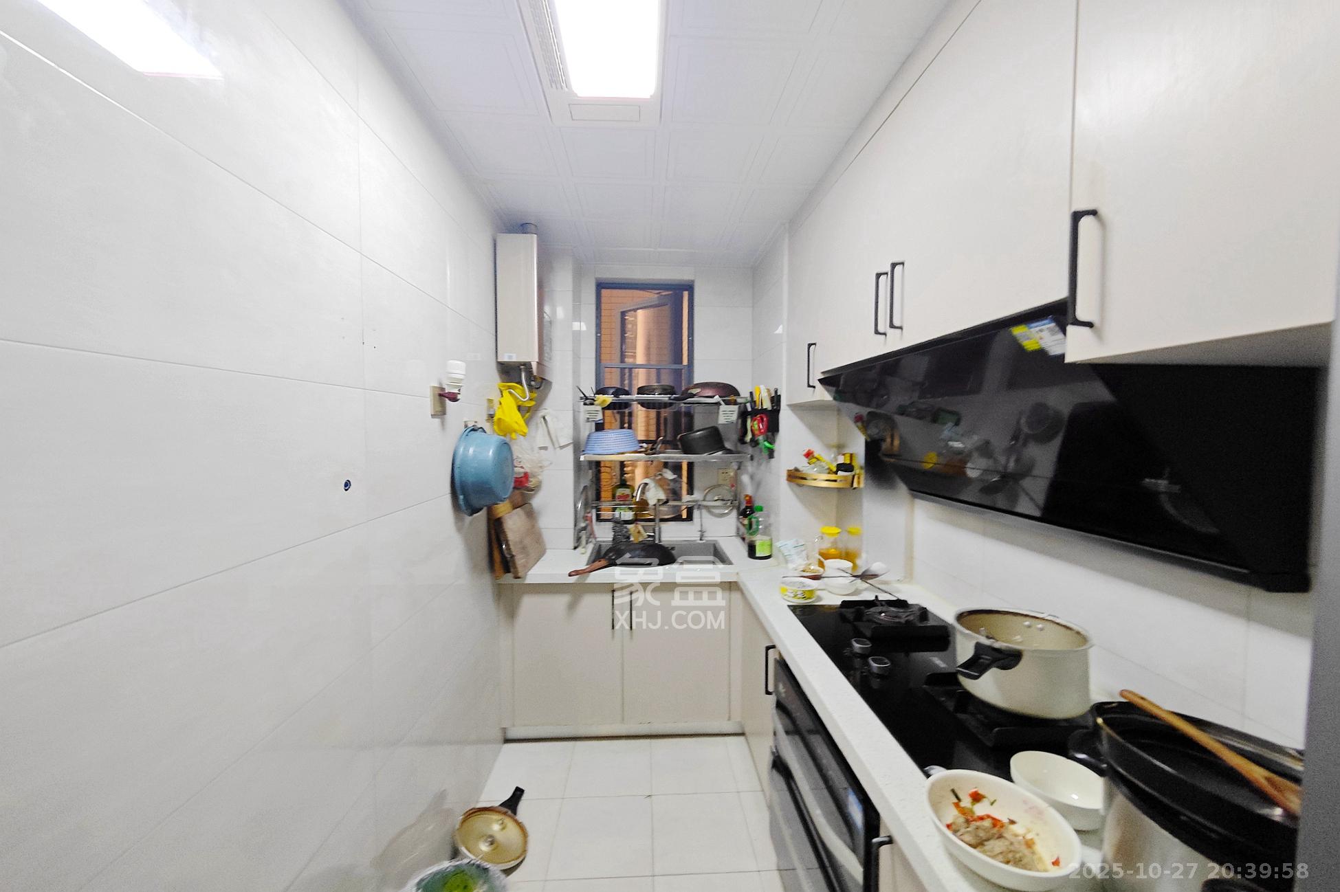 新城新世界四期柏樾  2室1厅1卫    85.0万 新城新世界四期柏樾  2室1厅1卫    85.0万厨房