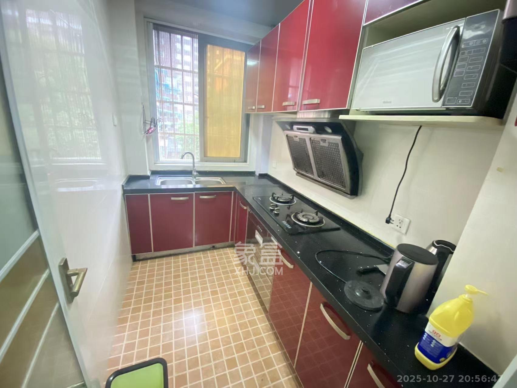 巧克力空间（建鸿达现代大厦）  3室1厅1卫    2100.0元/月室内图