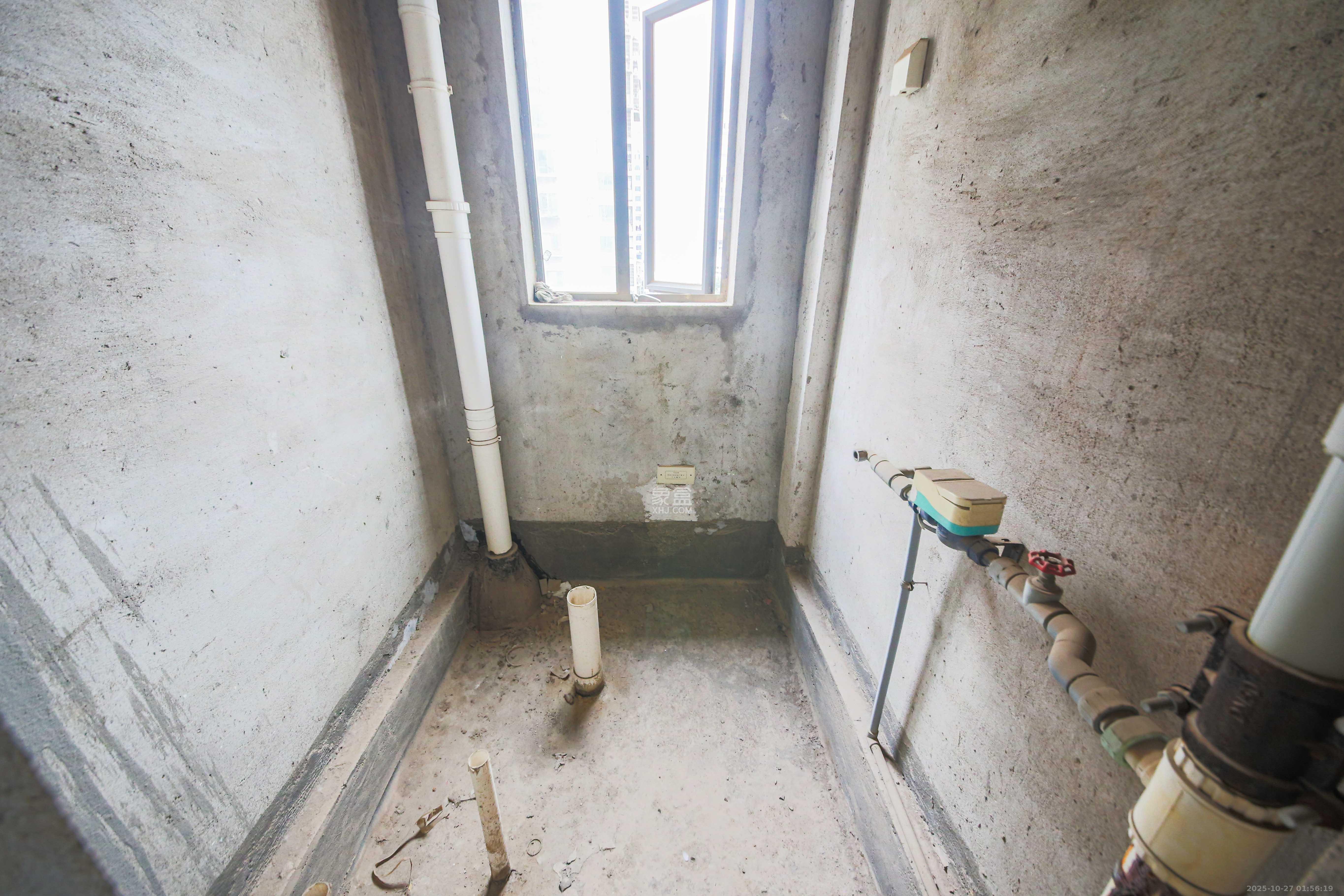 湘府名邸（同力家园）  3室2厅2卫    80.0万卫生间