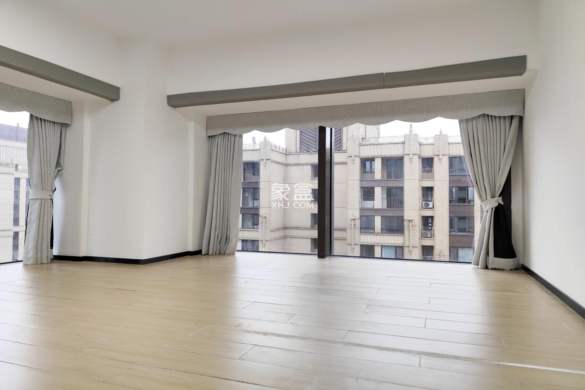 海航豪庭南苑  2室2厅2卫    4500.0元/月 海航豪庭南苑  2室2厅2卫    4500.0元/月室内图