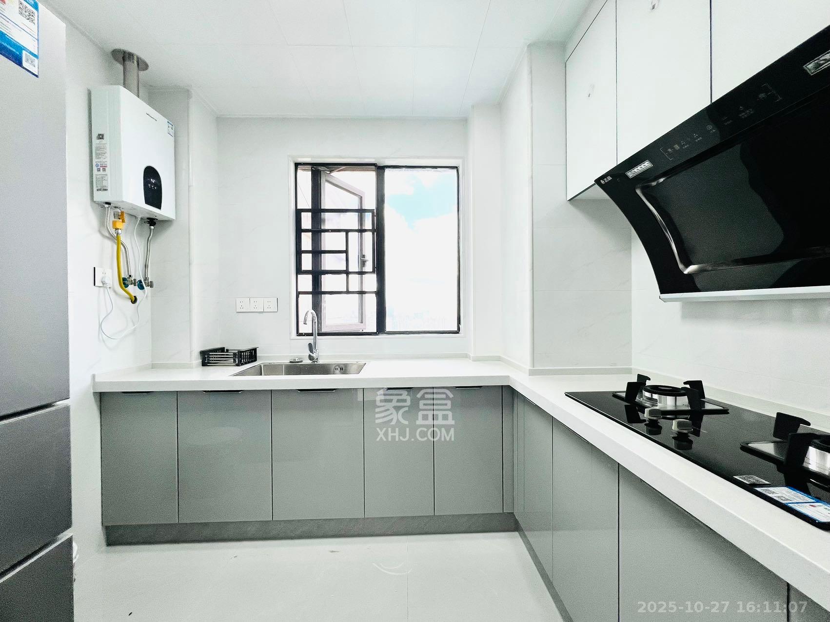 阳光城尚东湾嘉林苑  3室2厅1卫    3000.0元/月 阳光城尚东湾嘉林苑  3室2厅1卫    3000.0元/月室内图