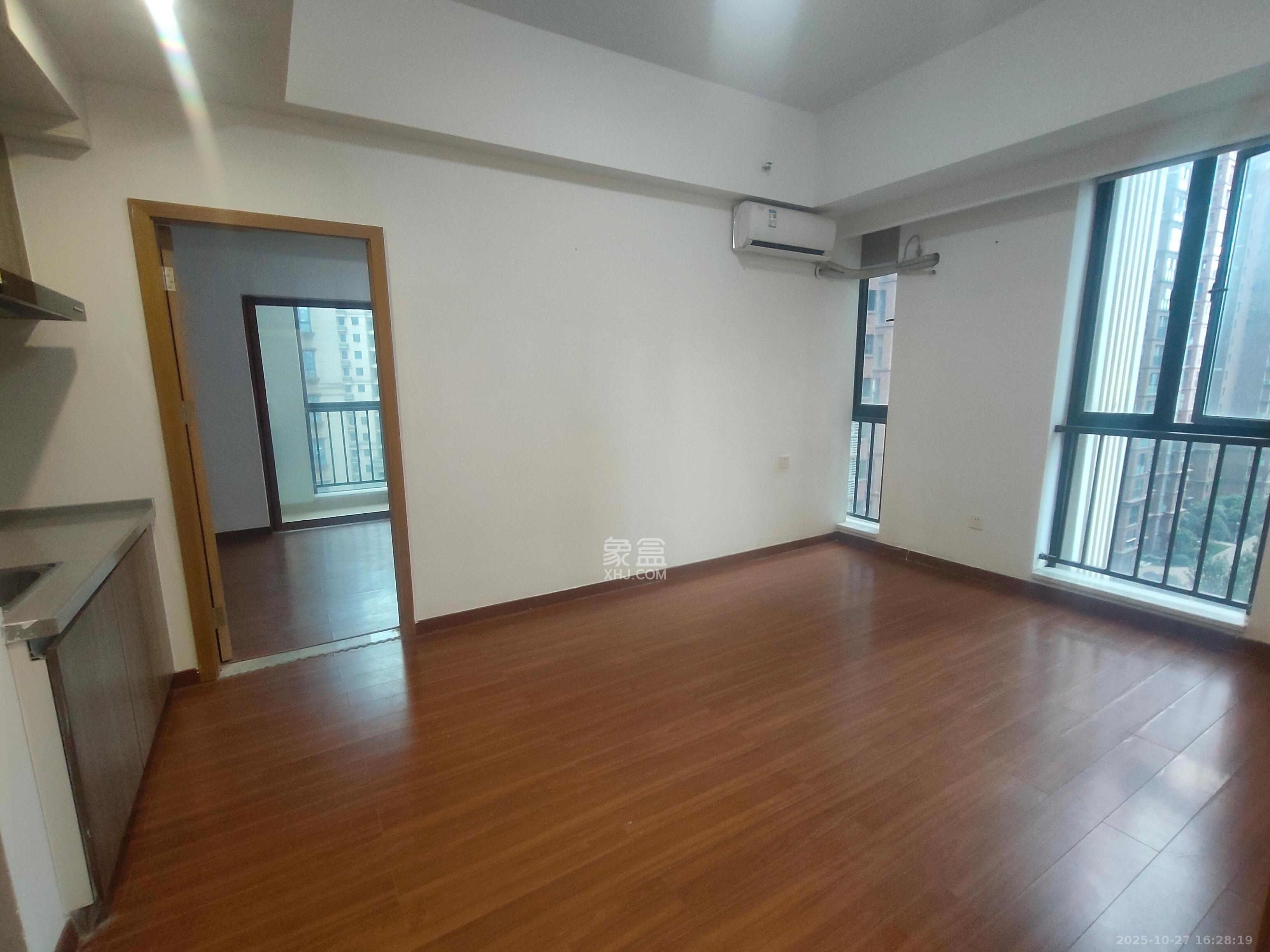 荣泰广场  1室1厅1卫    1500.0元/月室内图