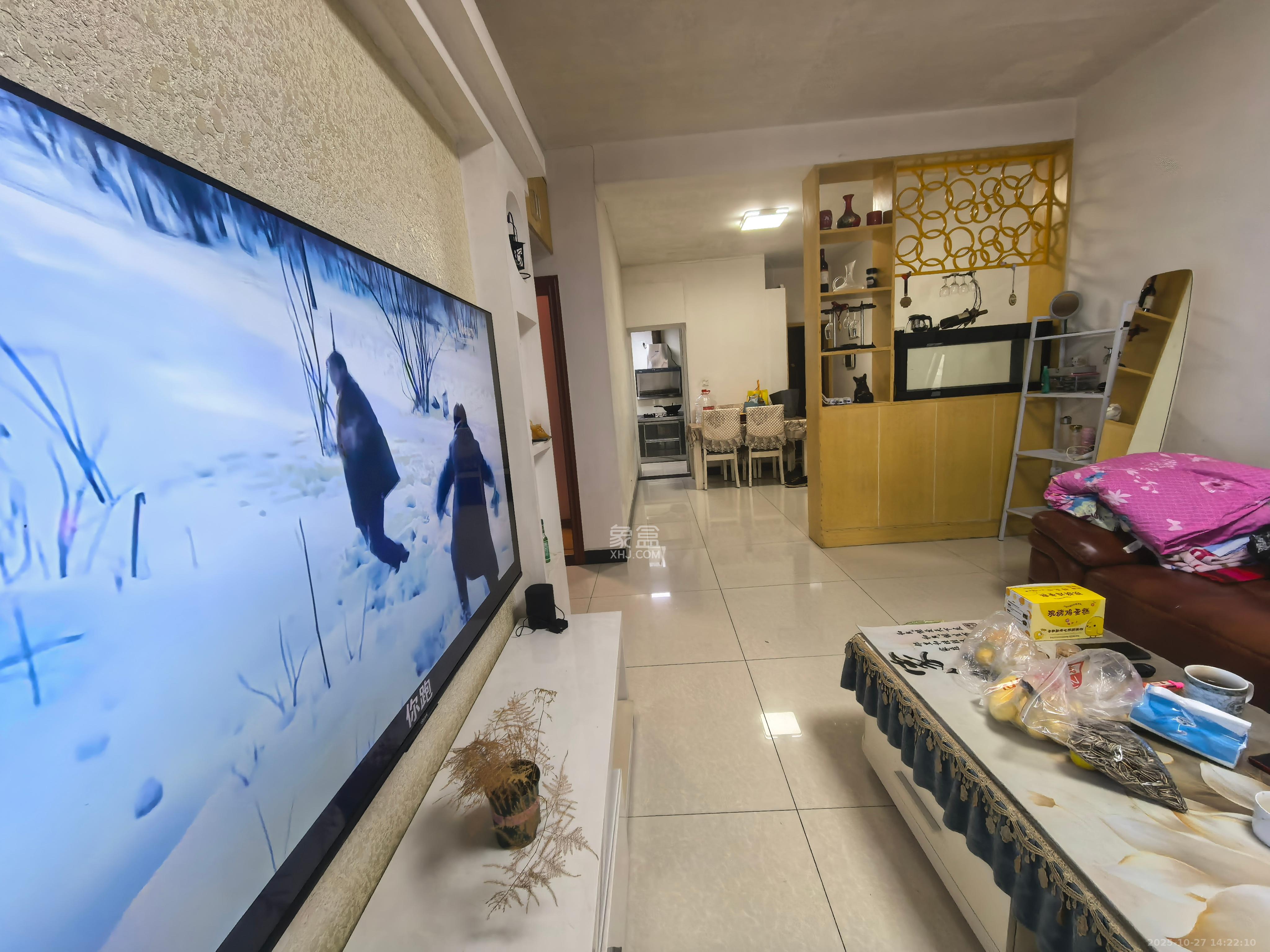 山水湾  2室2厅1卫    1700.0元/月室内图