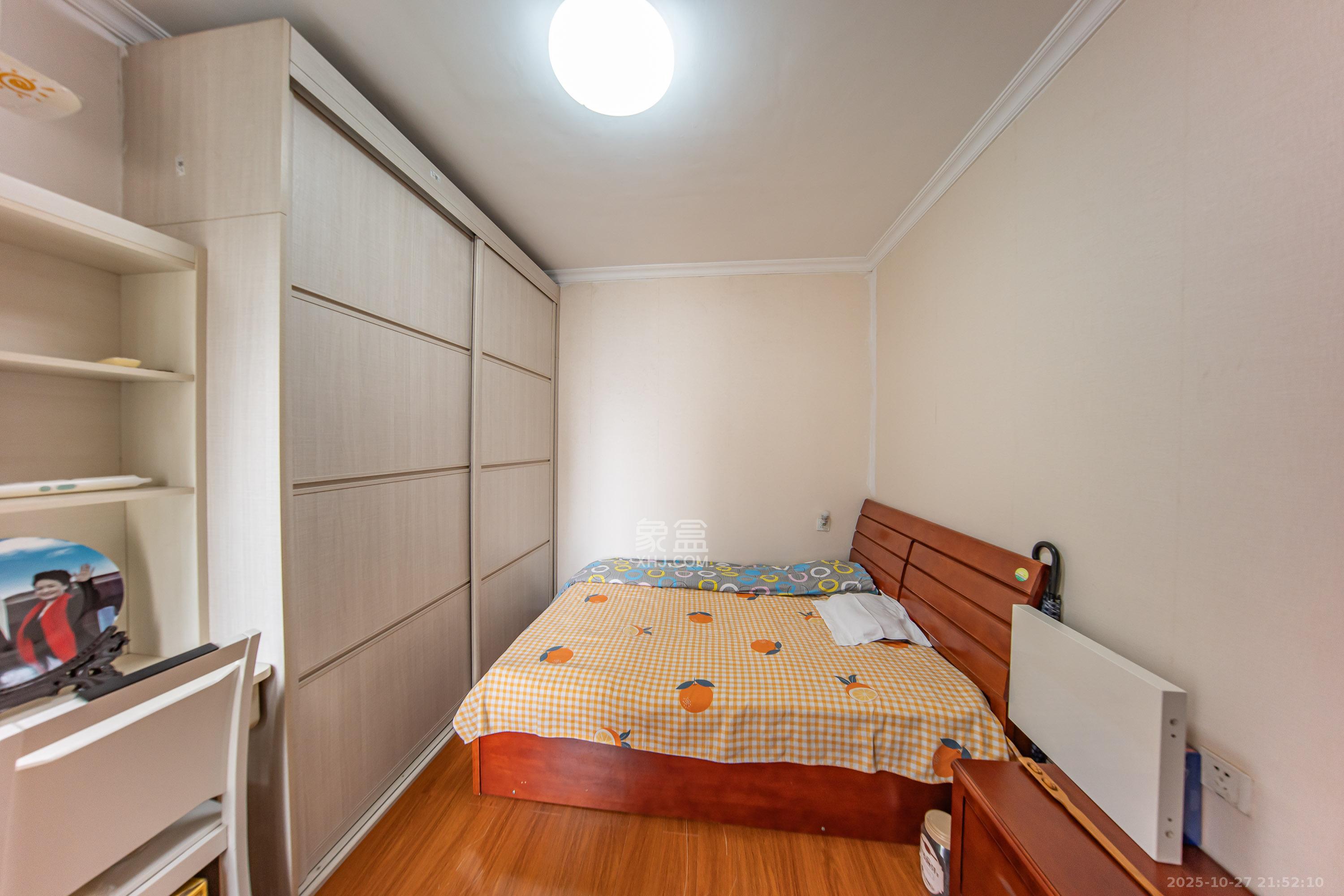 中建麓山和苑  2室2厅1卫    49.0万卧室