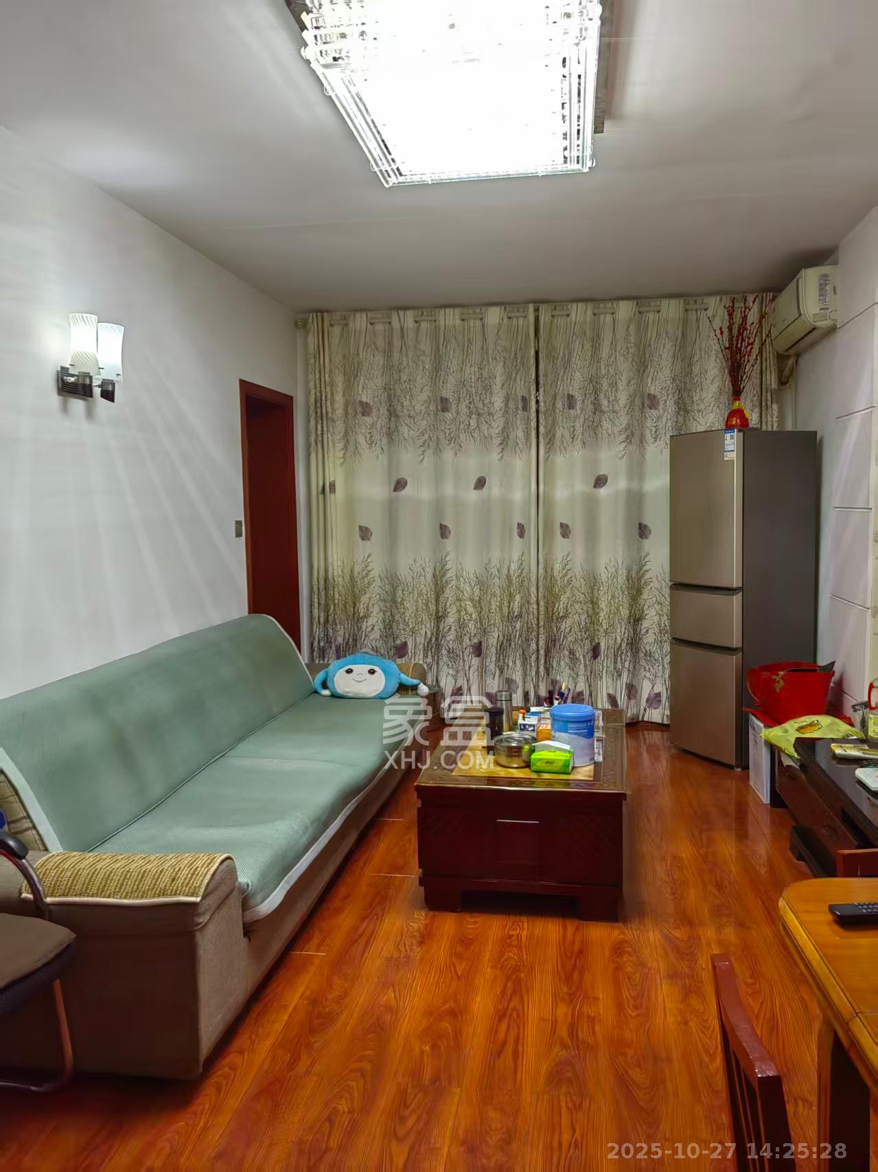 湖南省农业物资总公司宿舍 3室1厅1卫 2000.0元/月 湖南省农业物资总公司宿舍 3室1厅1卫 2000.0元/月室内图