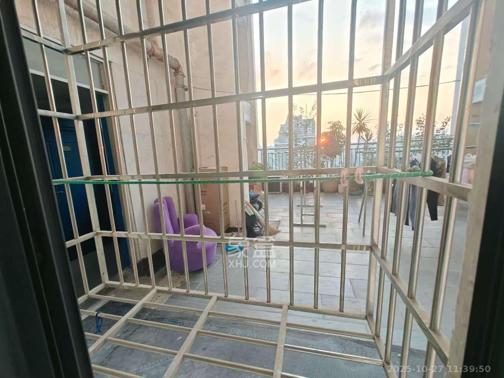 上河国际A座  1室0厅1卫    1200.0元/月室内图