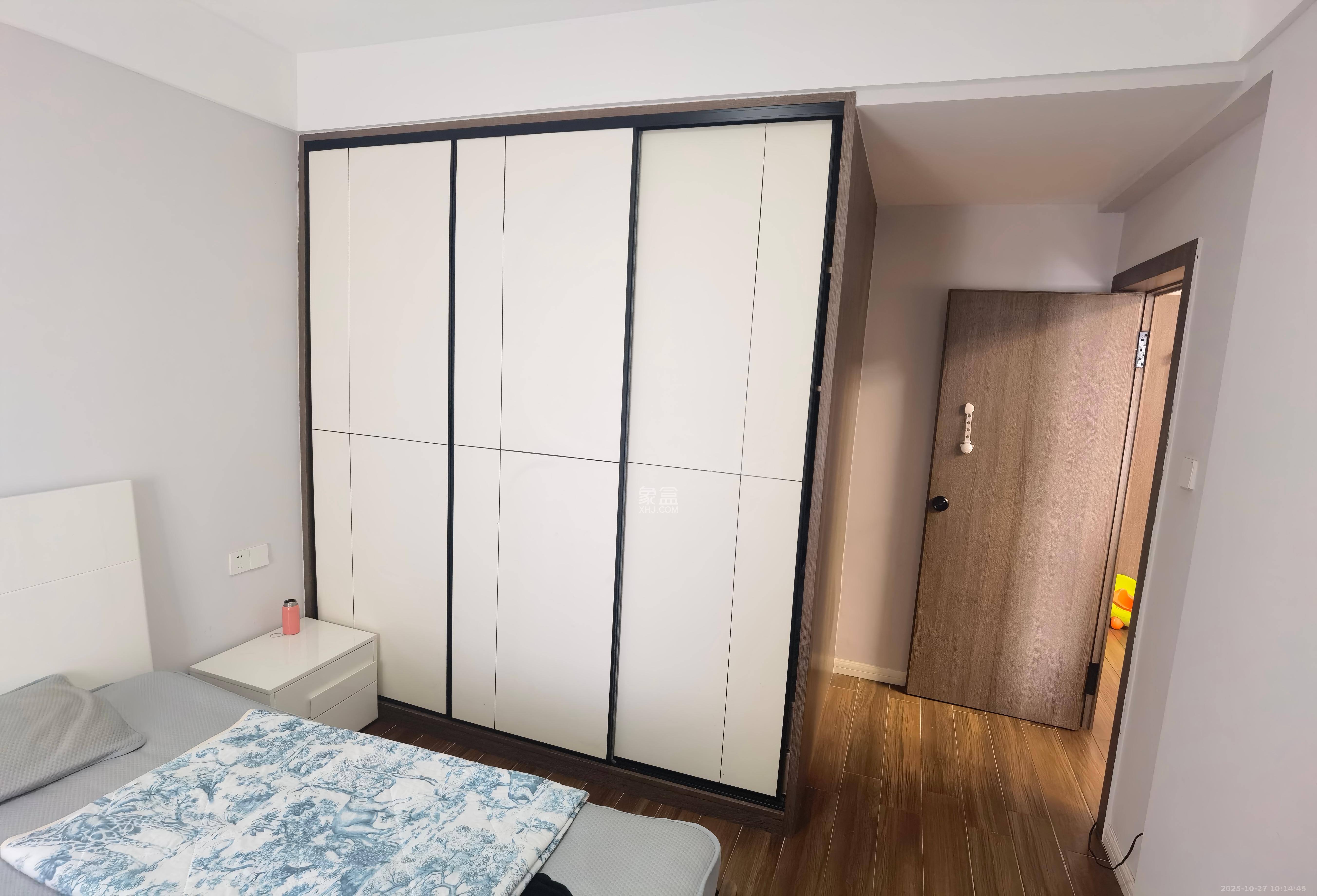 南城印象  3室2厅1卫    2300.0元/月 南城印象  3室2厅1卫    2300.0元/月室内图