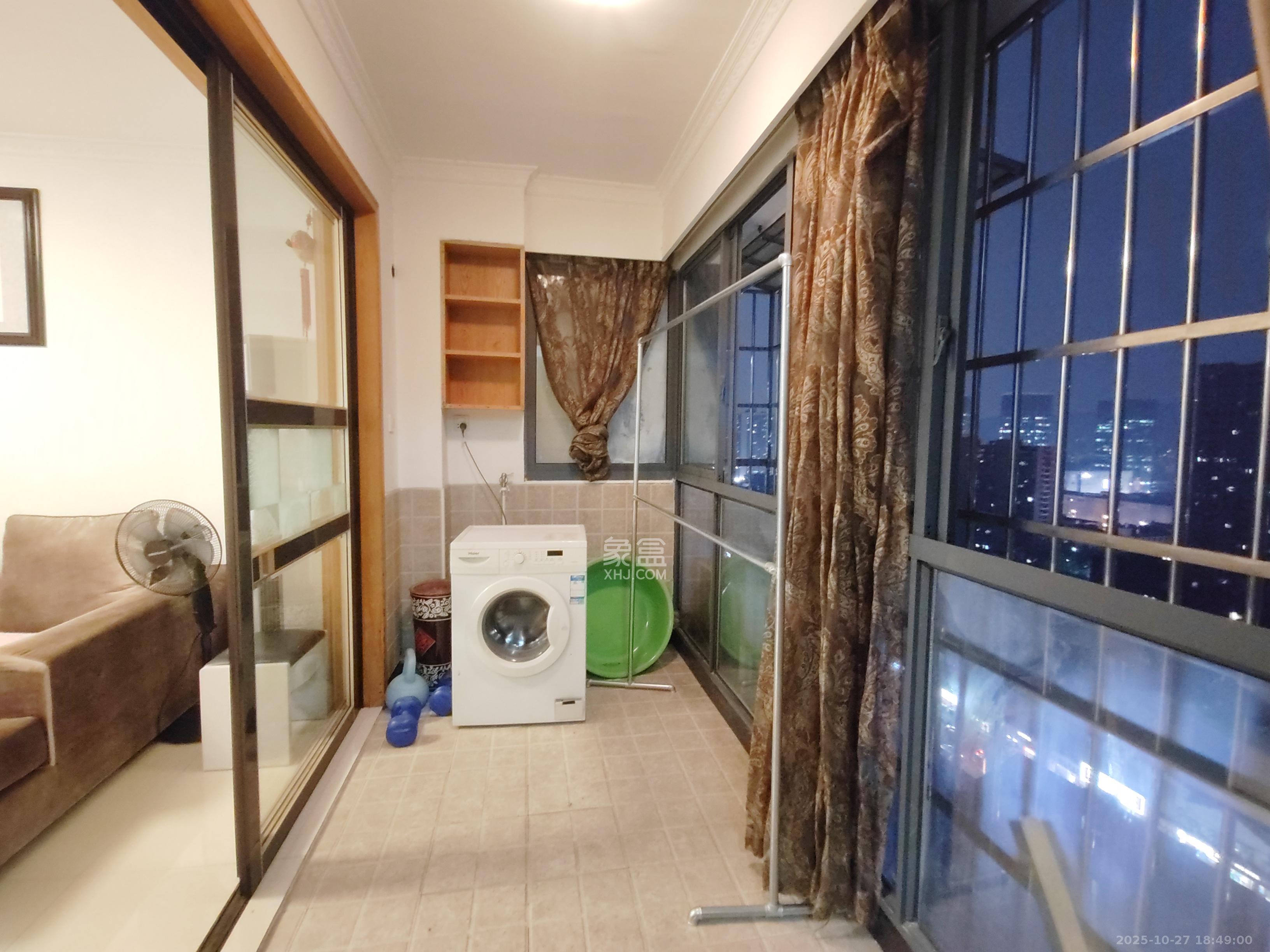 望兴嘉年华(望兴新苑)  2室2厅1卫    2300.0元/月 望兴嘉年华(望兴新苑)  2室2厅1卫    2300.0元/月室内图