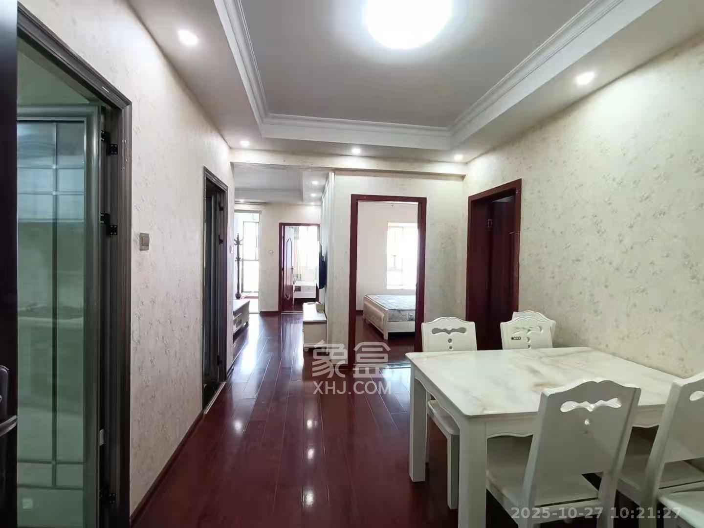 金地三千府（金地湖山樾、金地自在城）  3室2厅1卫    1800.0元/月室内图