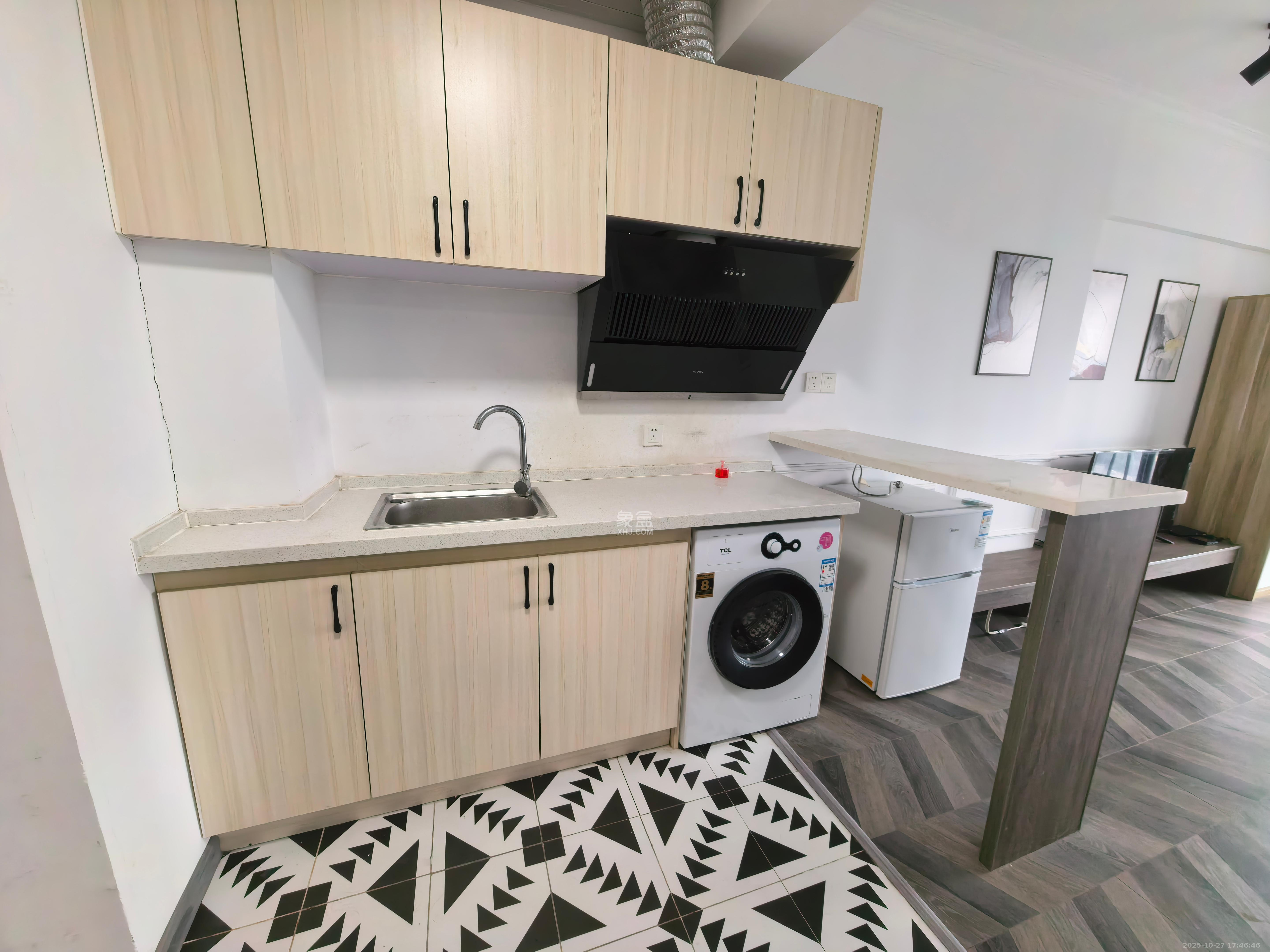 金科时代中心  1室1厅1卫    1400.0元/月 金科时代中心  1室1厅1卫    1400.0元/月室内图