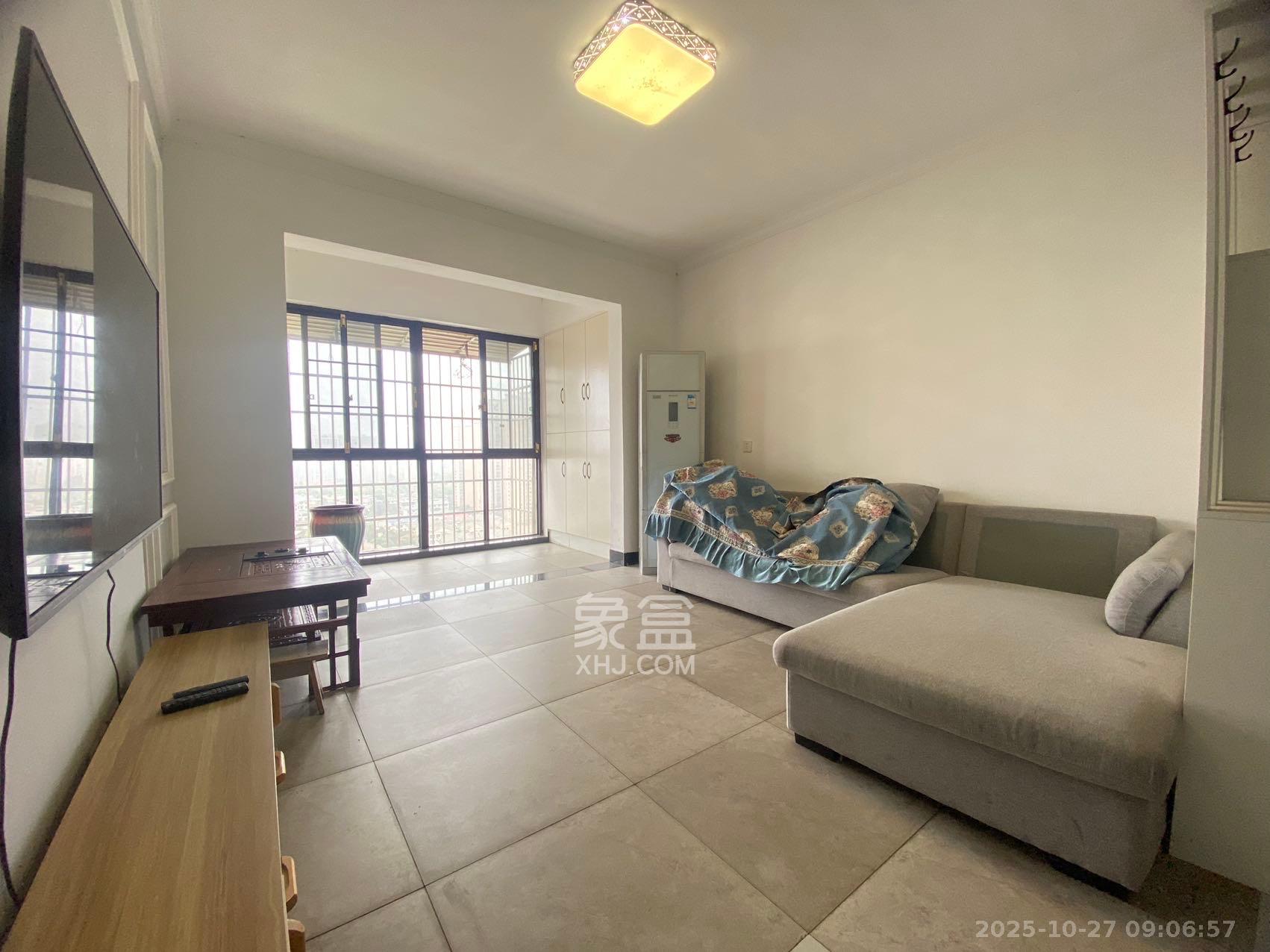 星城春晓  2室2厅1卫    1600.0元/月 星城春晓  2室2厅1卫    1600.0元/月室内图1