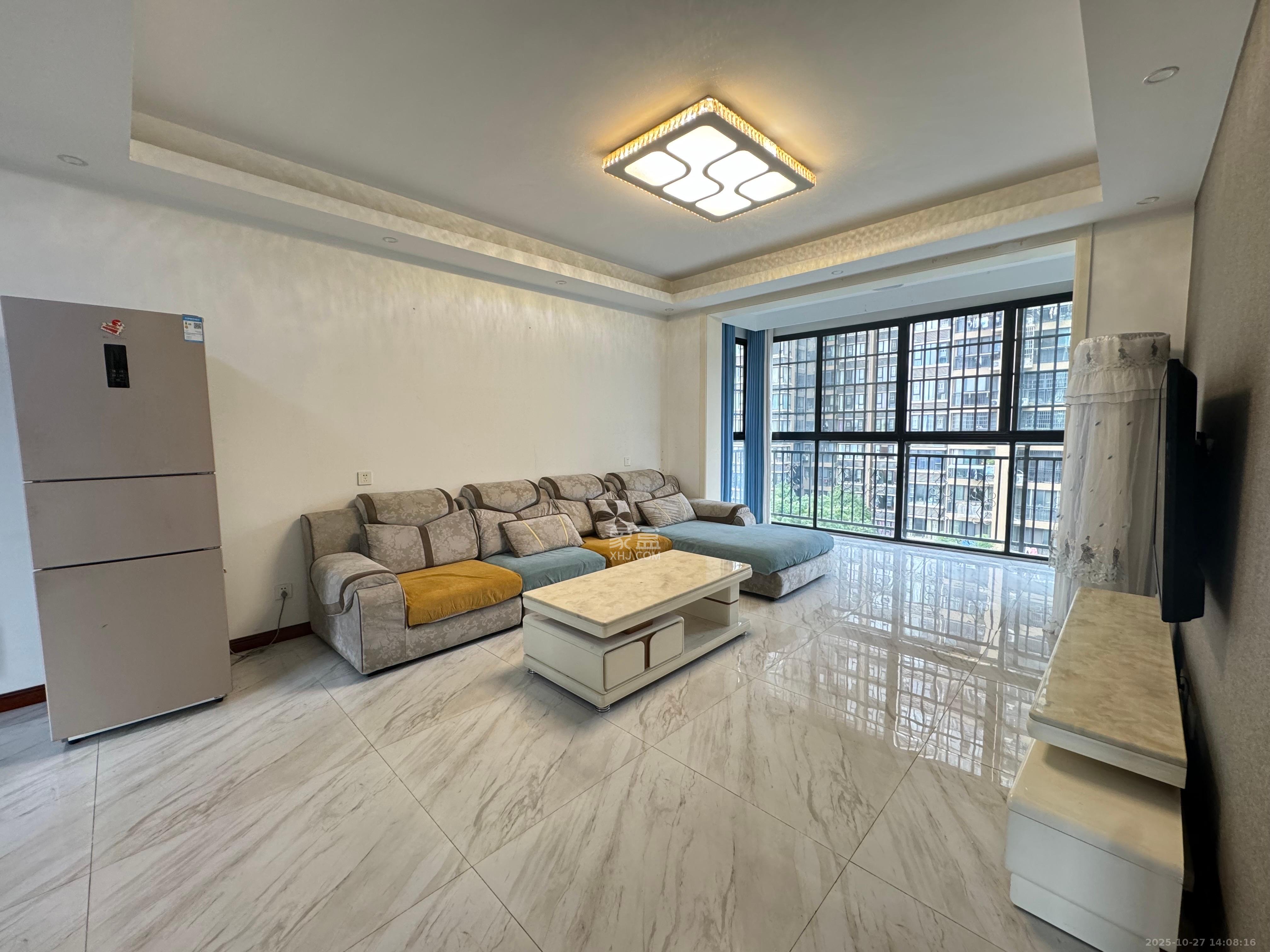 金鼎公园尚 3室2厅2卫 2400.0元/月 金鼎公园尚 3室2厅2卫 2400.0元/月室内图