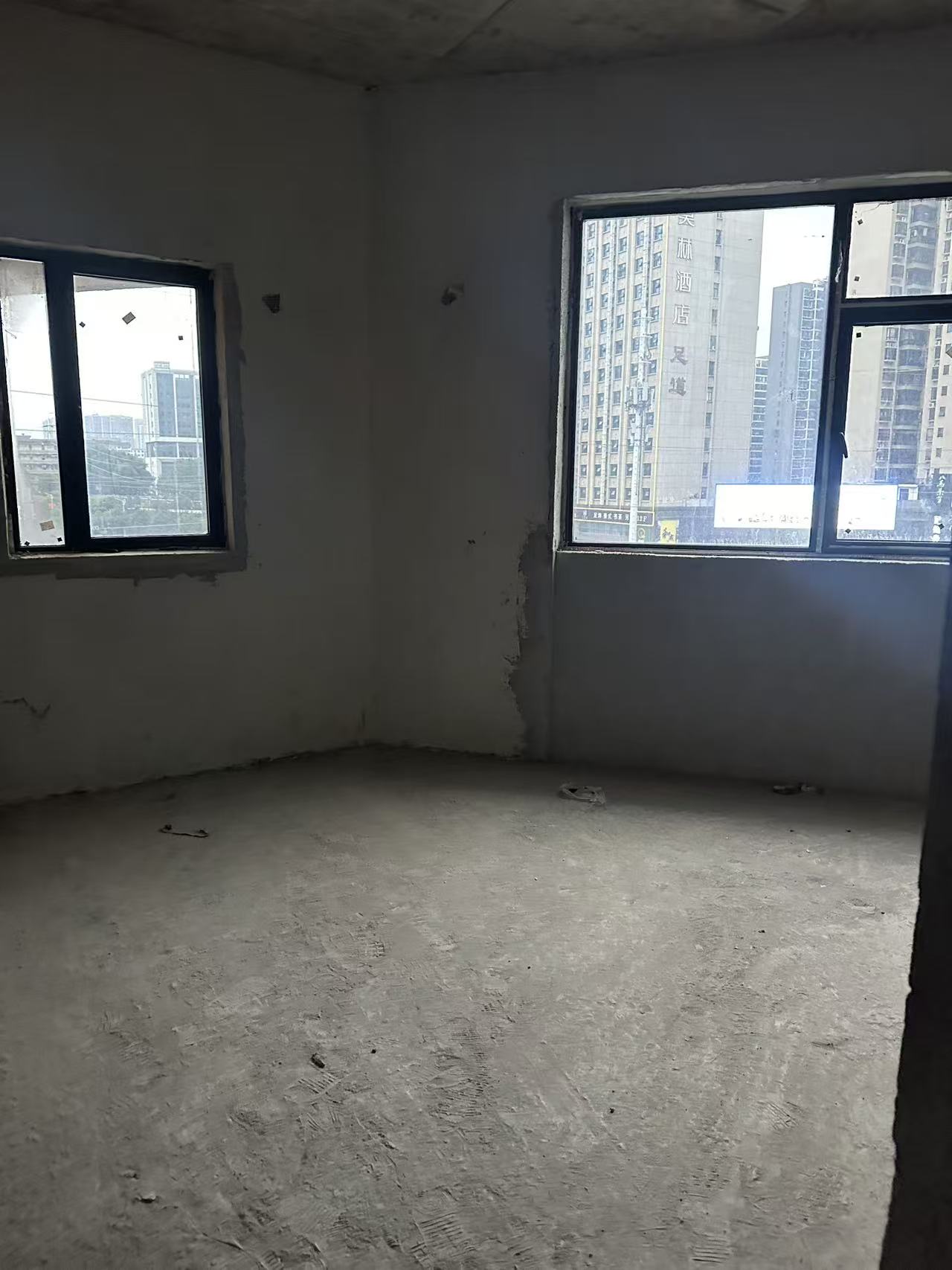 南苑上和三期  1室0厅0卫    42.8万客厅