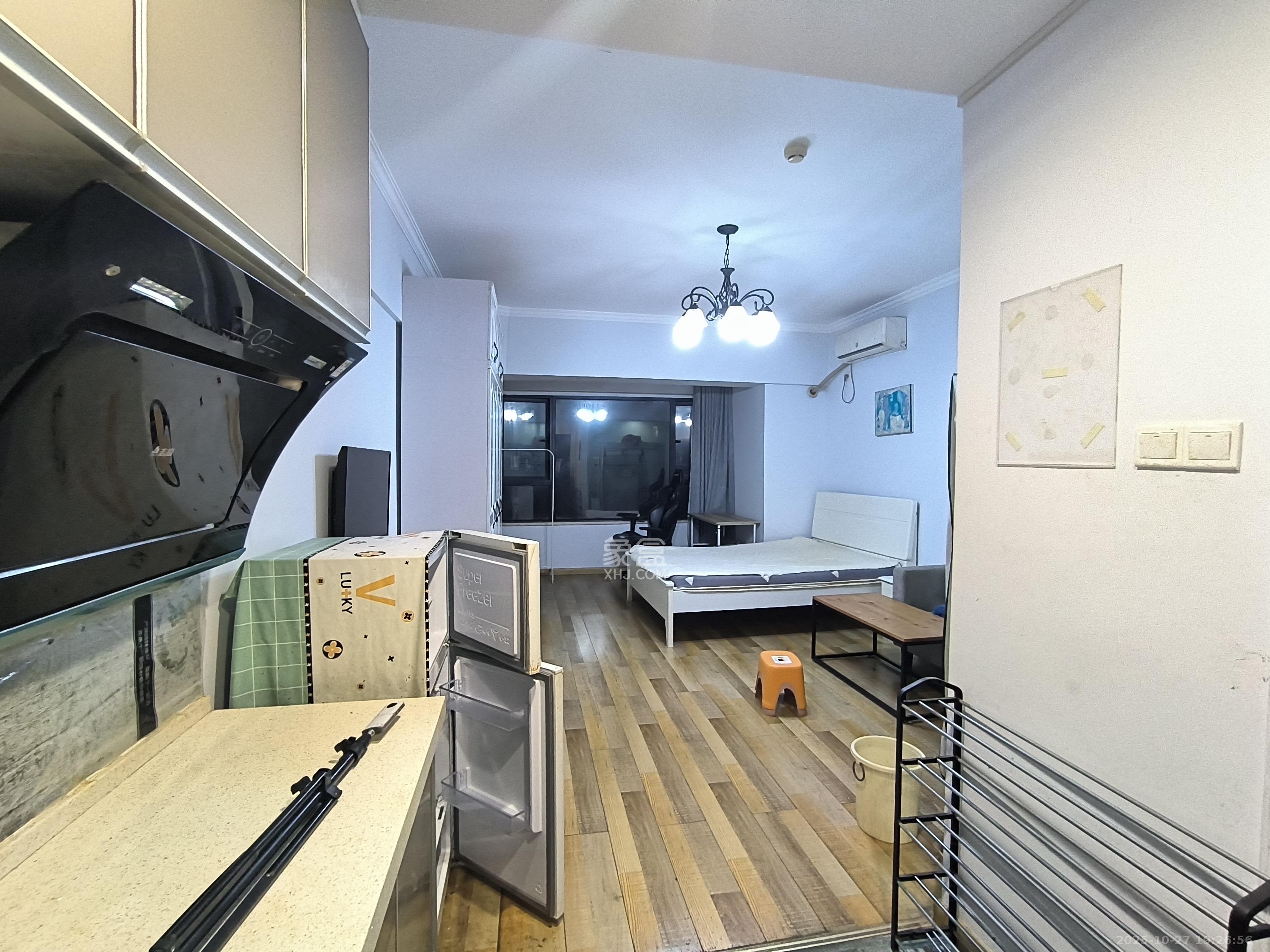 当代滨江MOMA  1室1厅1卫    1600.0元/月 当代滨江MOMA  1室1厅1卫    1600.0元/月室内图