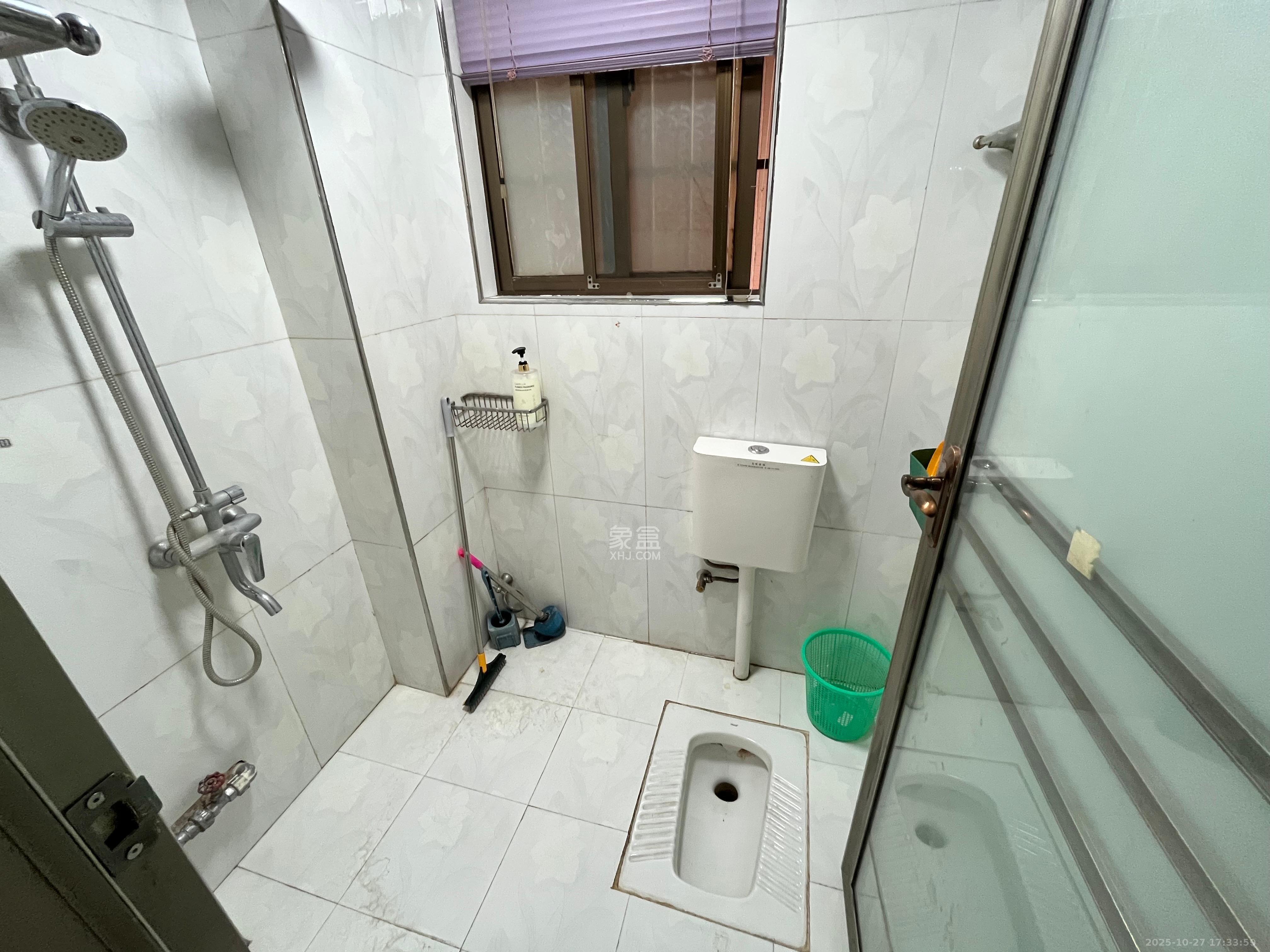 君悦紫园 1室1厅1卫 1700.0元/月 君悦紫园 1室1厅1卫 1700.0元/月室内图