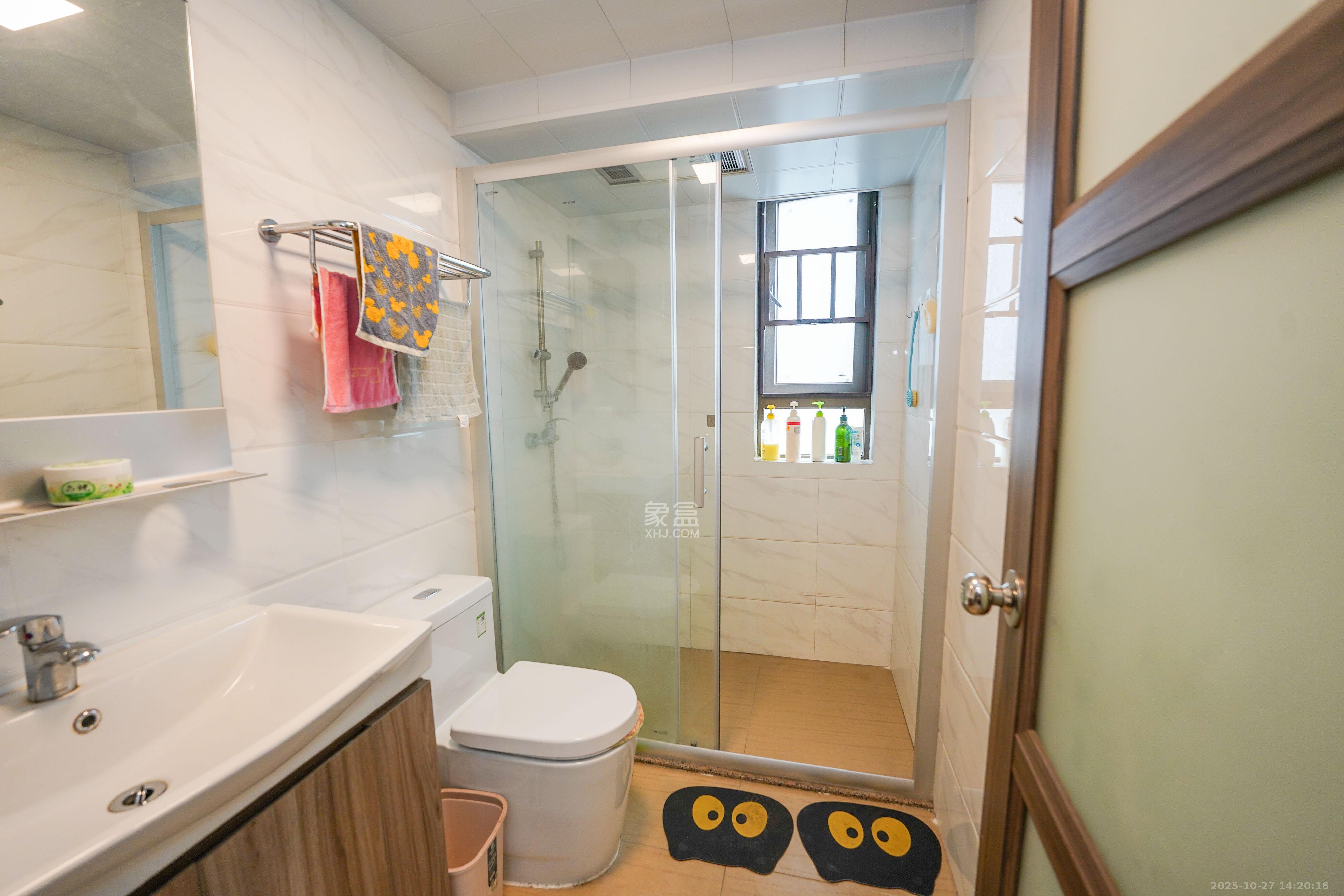 碧桂园公园壹号(凯怡茗苑)  3室2厅2卫    82.0万 碧桂园公园壹号(凯怡茗苑)  3室2厅2卫    82.0万卫生间