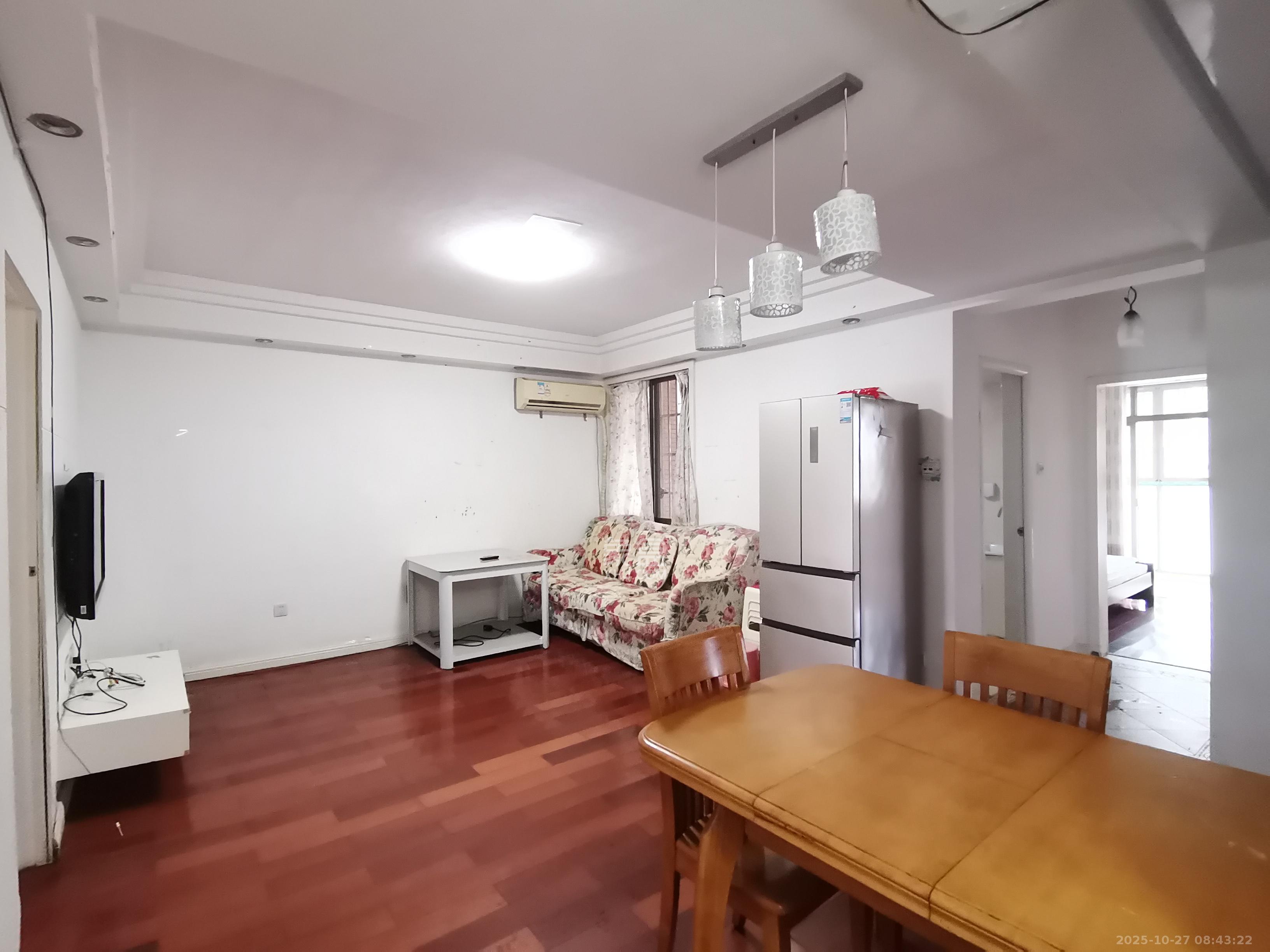 层上观邸  3室2厅1卫    2100.0元/月室内图