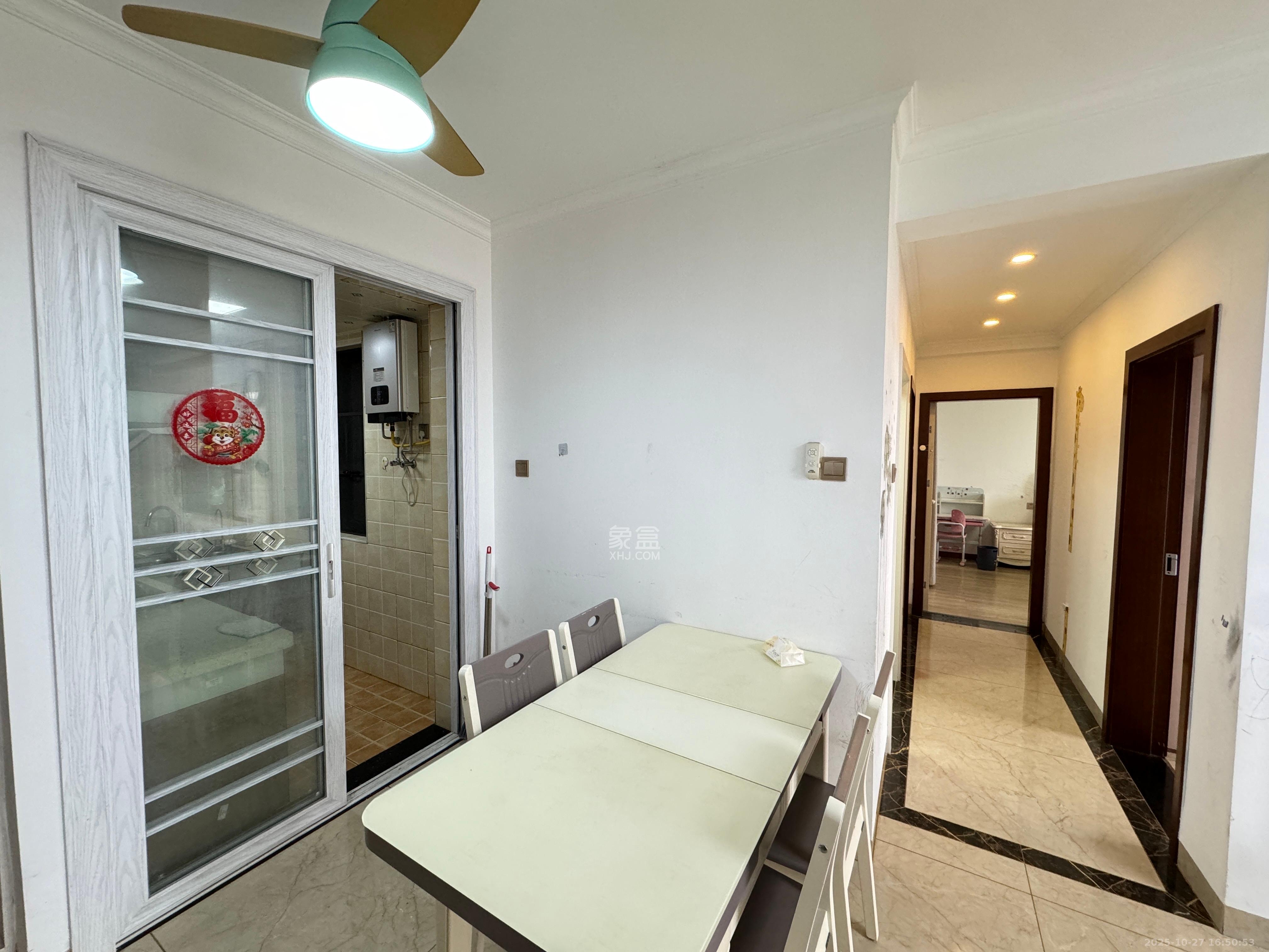 华润置地广场二期 2室2厅1卫 1850.0元/月 华润置地广场二期 2室2厅1卫 1850.0元/月室内图