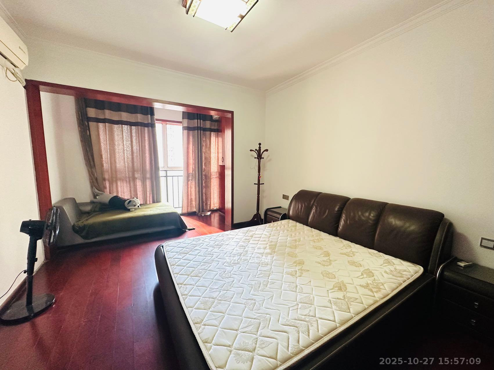 上河国际C区  4室2厅2卫    4000.0元/月 上河国际C区  4室2厅2卫    4000.0元/月室内图