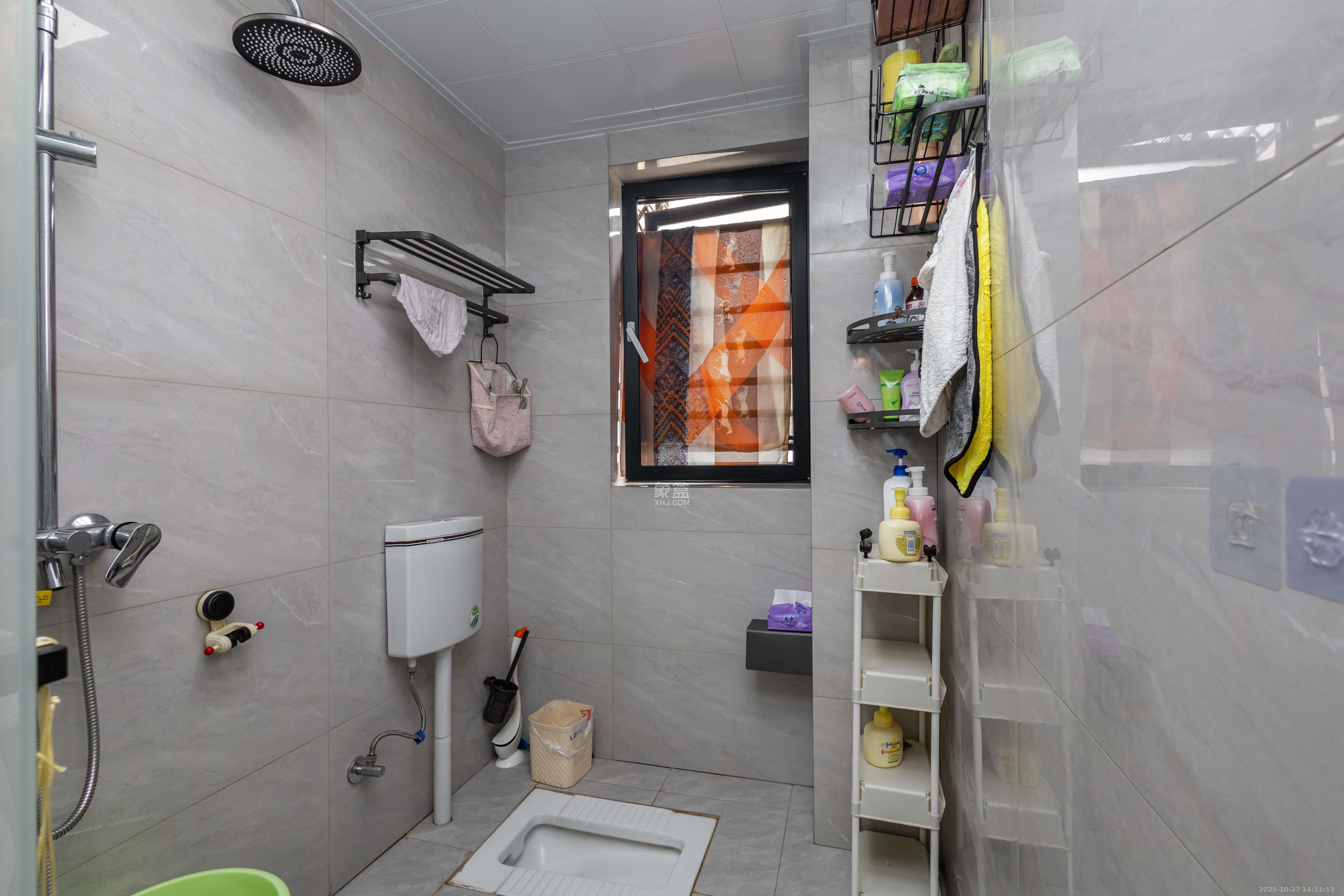 中交中央公园D4区  3室1厅1卫    106.0万卫生间