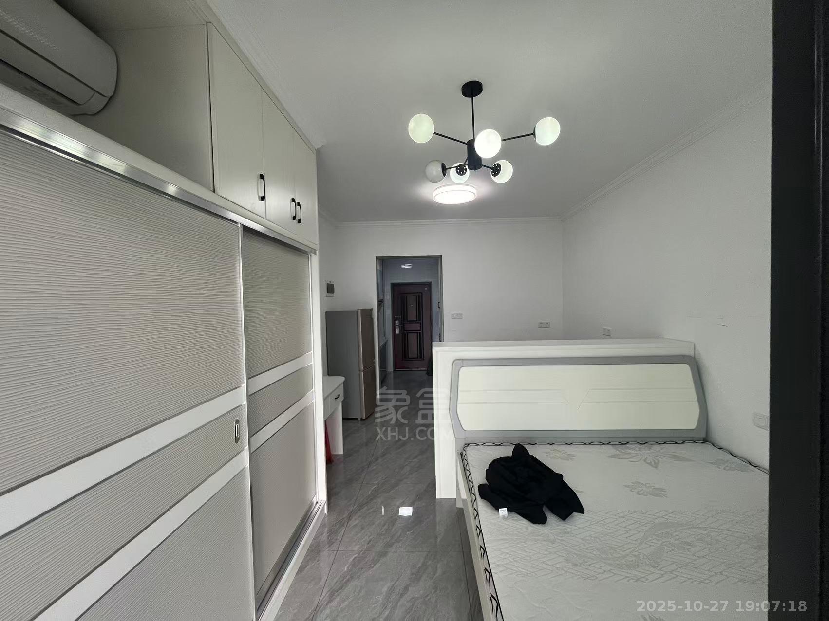 经世龙城  1室1厅1卫    1500.0元/月 经世龙城  1室1厅1卫    1500.0元/月室内图