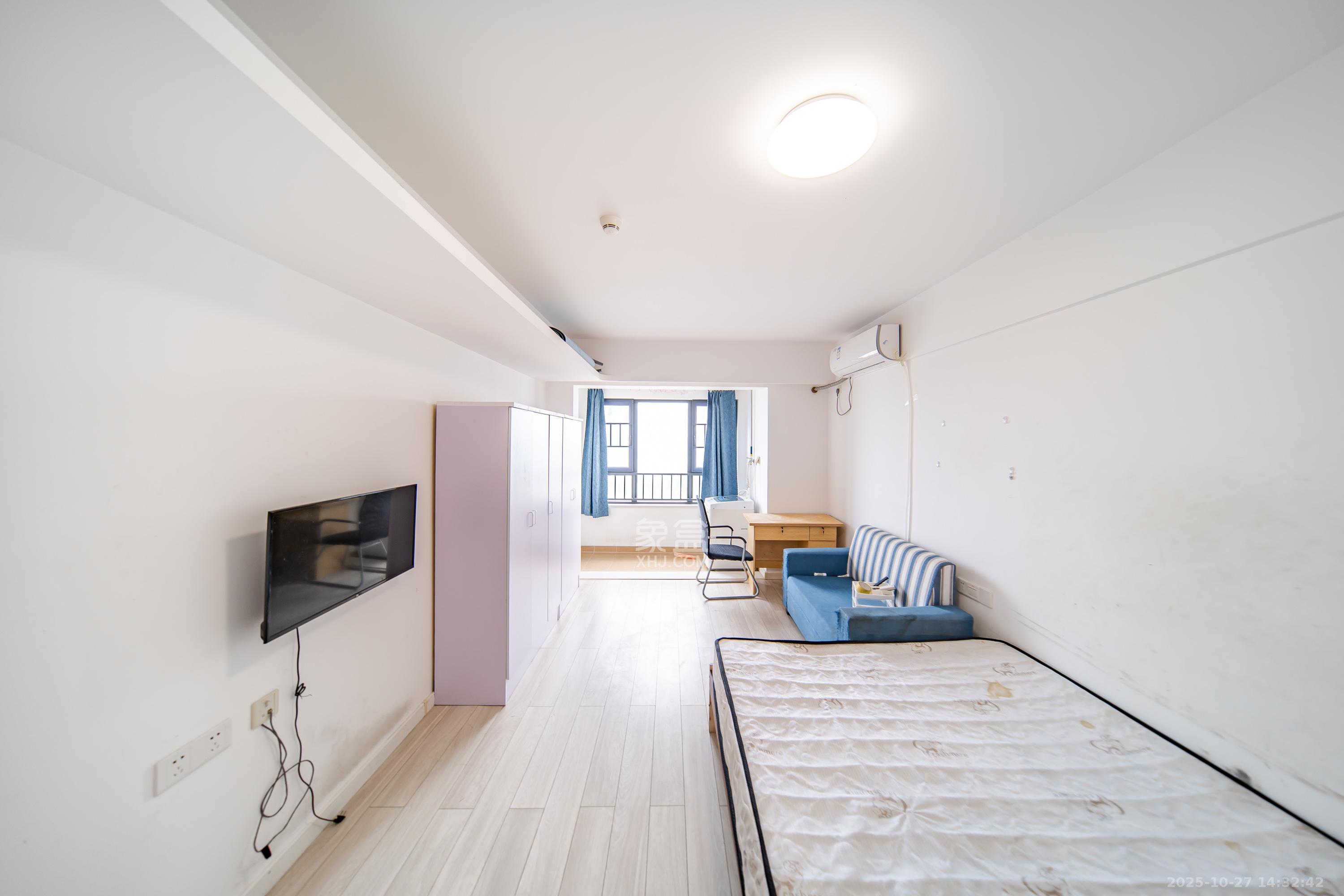 万科金域缇香  1室0厅1卫    36.0万 万科金域缇香  1室0厅1卫    36.0万