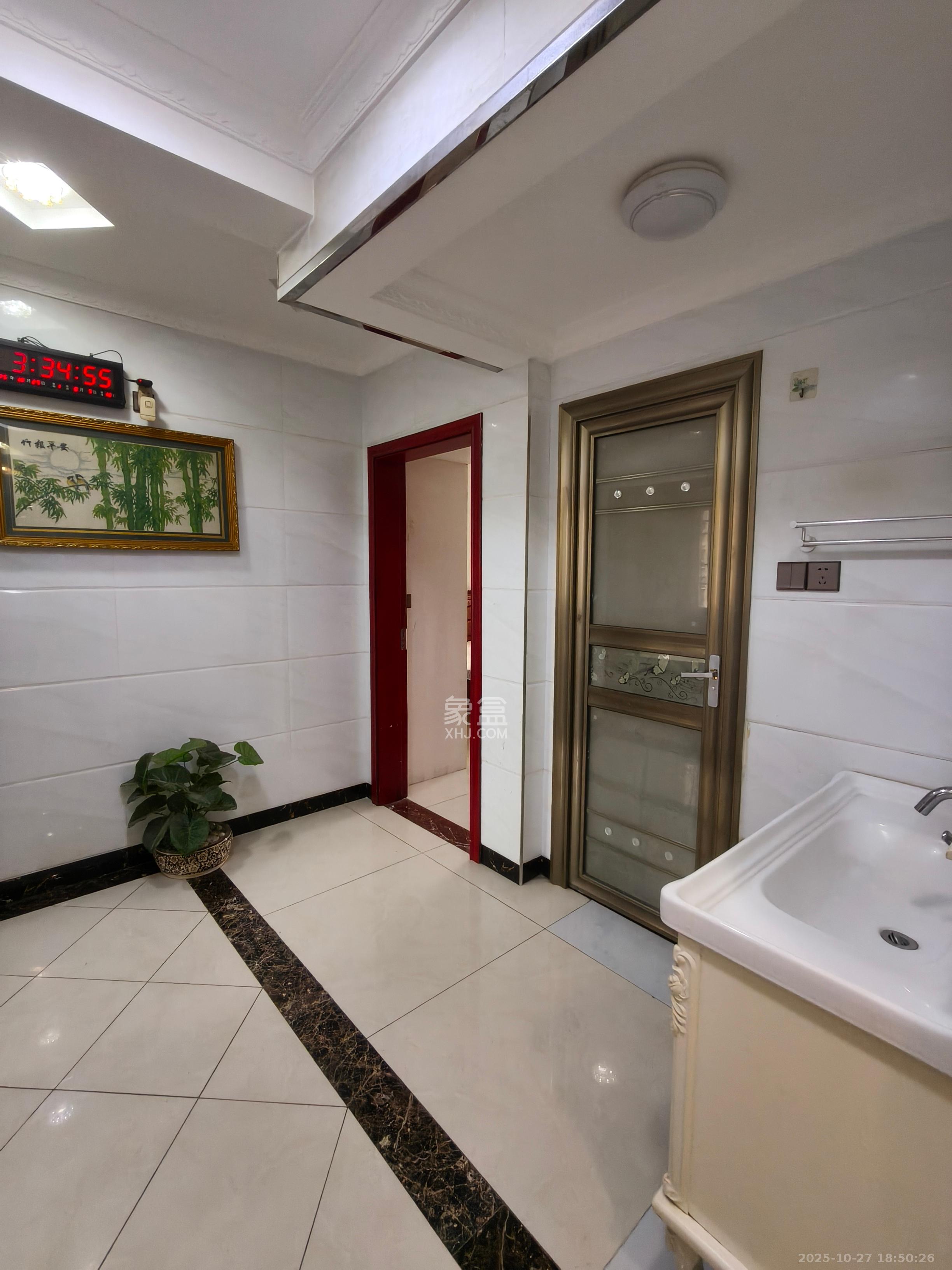 星城新宇黎锦苑 3室2厅2卫 2600.0元/月 星城新宇黎锦苑 3室2厅2卫 2600.0元/月室内图