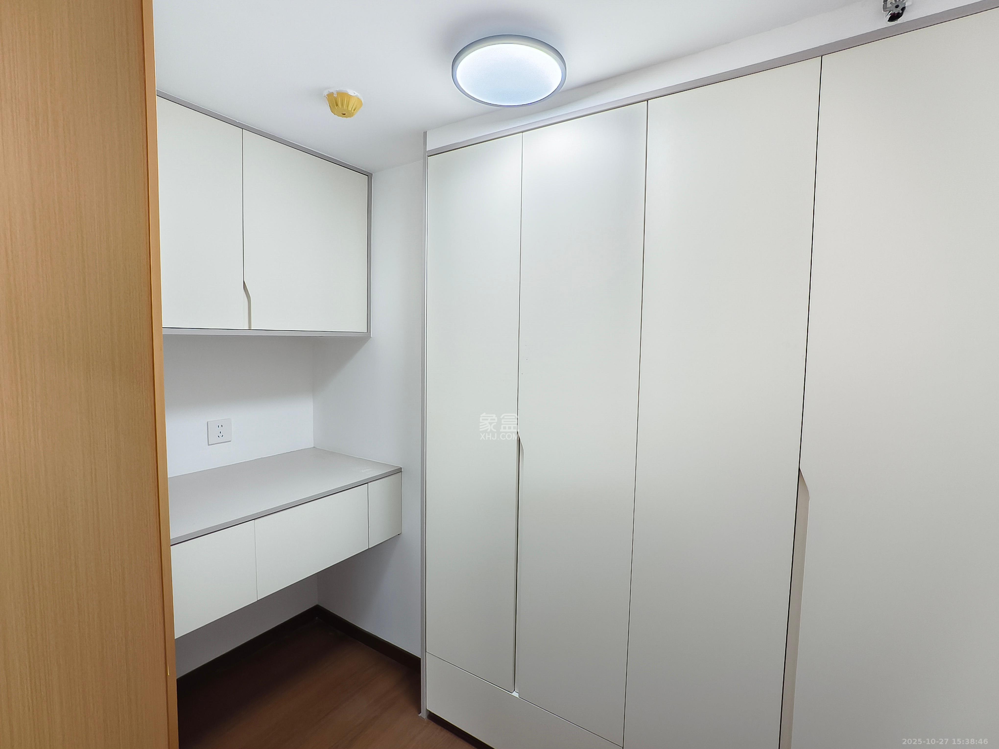 新城悦隽公园  2室1厅1卫    2000.0元/月室内图