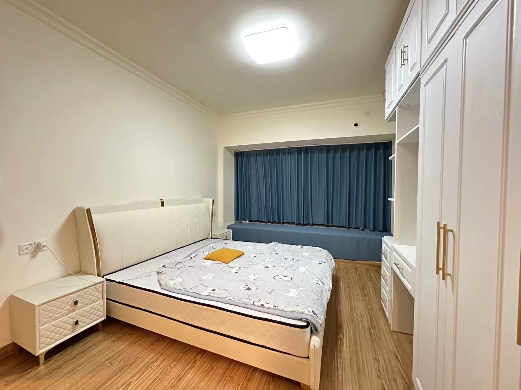 华耀碧桂园十里江湾誉峯 1室0厅0卫 2500.0元/月 华耀碧桂园十里江湾誉峯 1室0厅0卫 2500.0元/月室内图