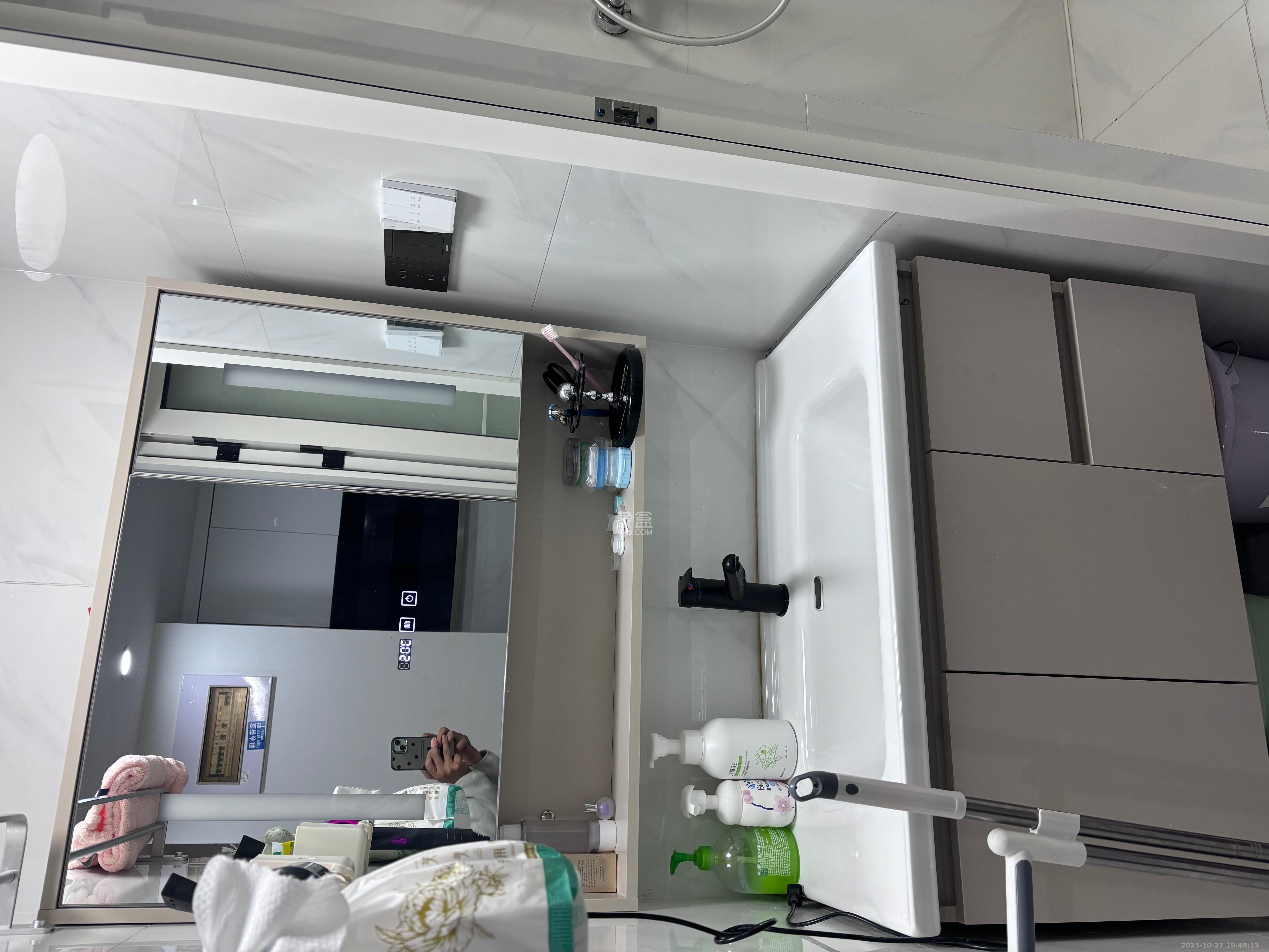 时代MOMA云PARK  2室1厅1卫    3000.0元/月 时代MOMA云PARK  2室1厅1卫    3000.0元/月室内图