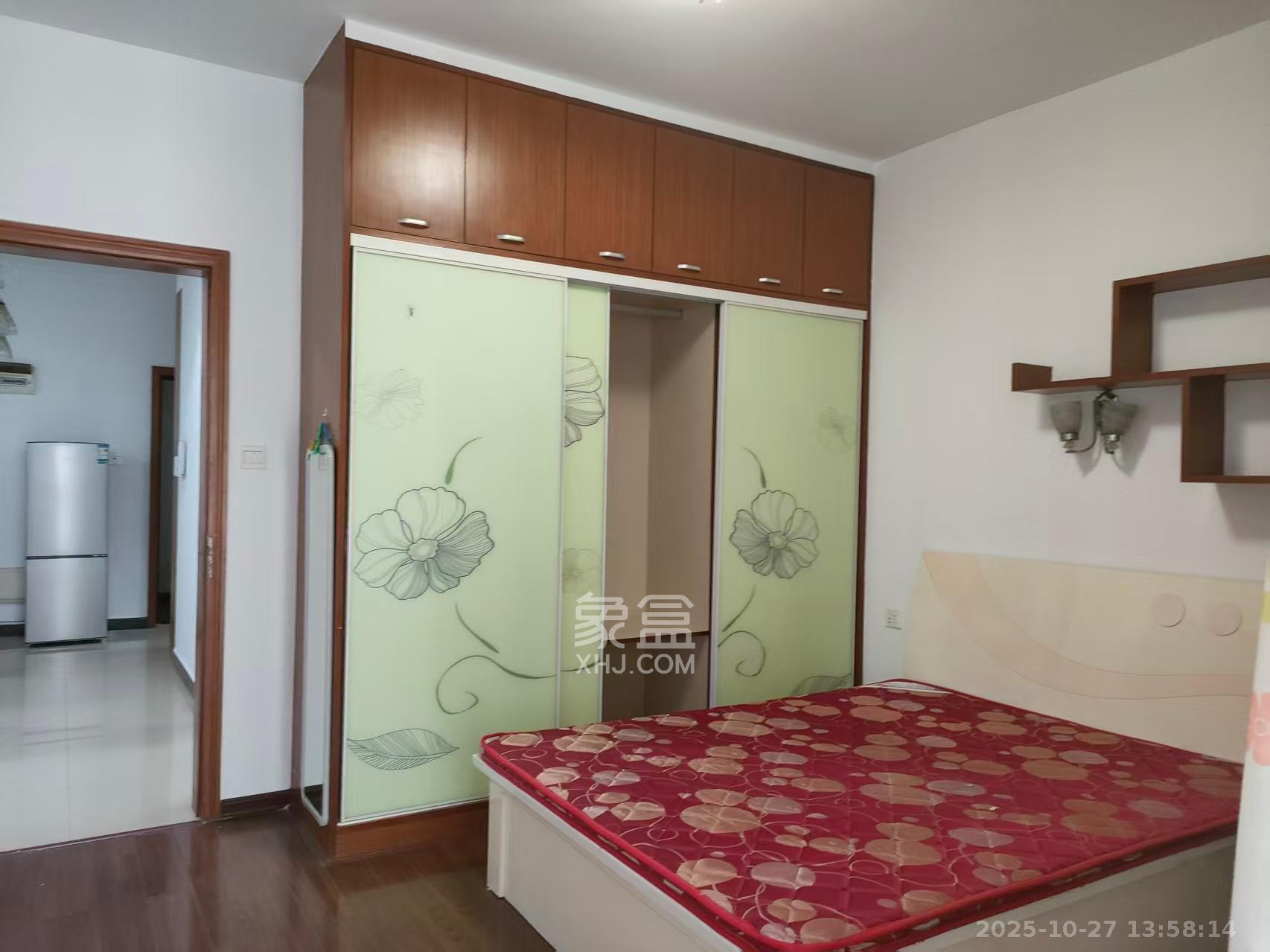 旭辉藏郡(藏郡、旭湘华府)  3室2厅1卫    2200.0元/月 旭辉藏郡(藏郡、旭湘华府)  3室2厅1卫    2200.0元/月室内图