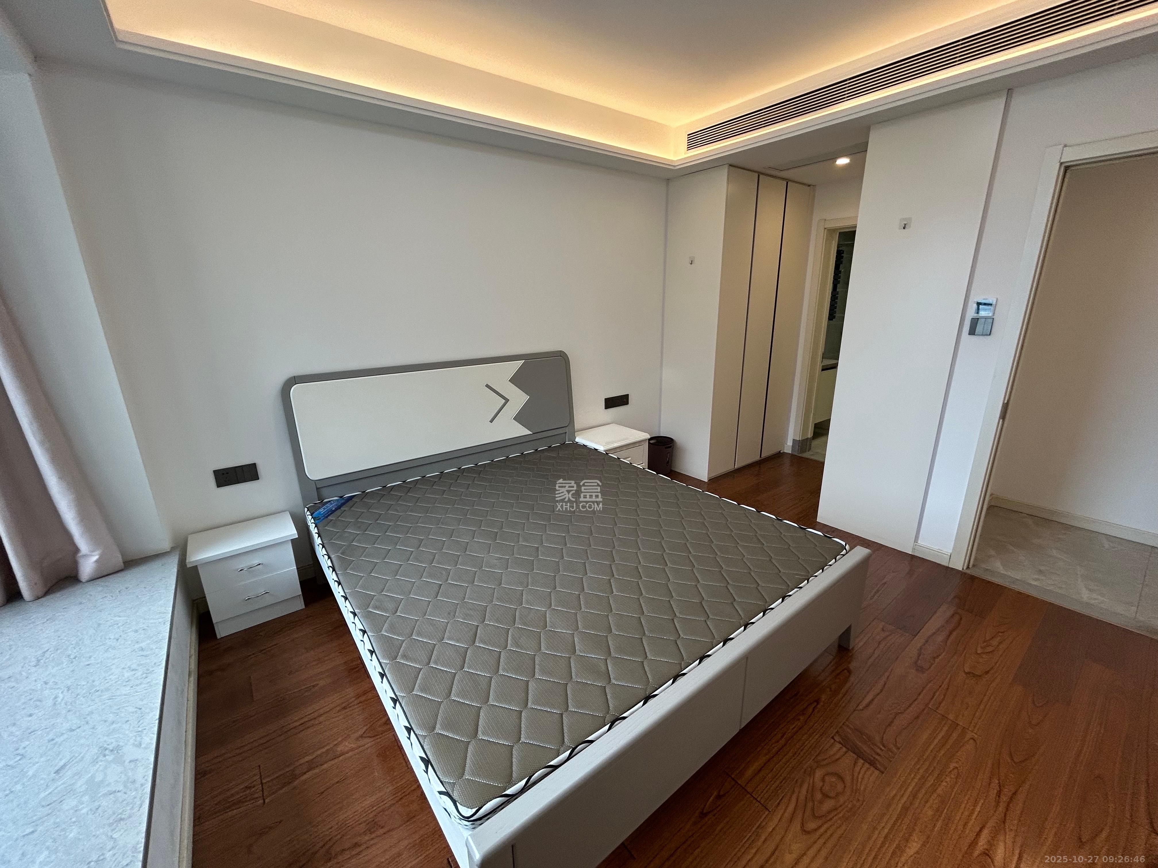 万科金色梦想C区  4室2厅2卫    3500.0元/月 万科金色梦想C区  4室2厅2卫    3500.0元/月室内图