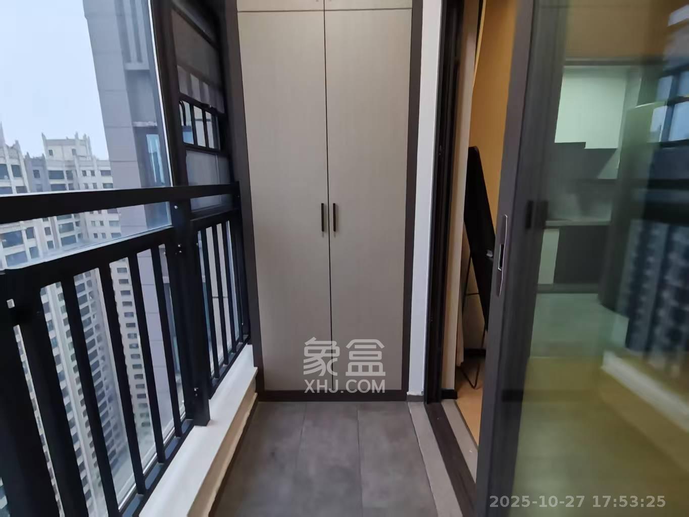 润和滨江府  4室2厅2卫    3300.0元/月室内图