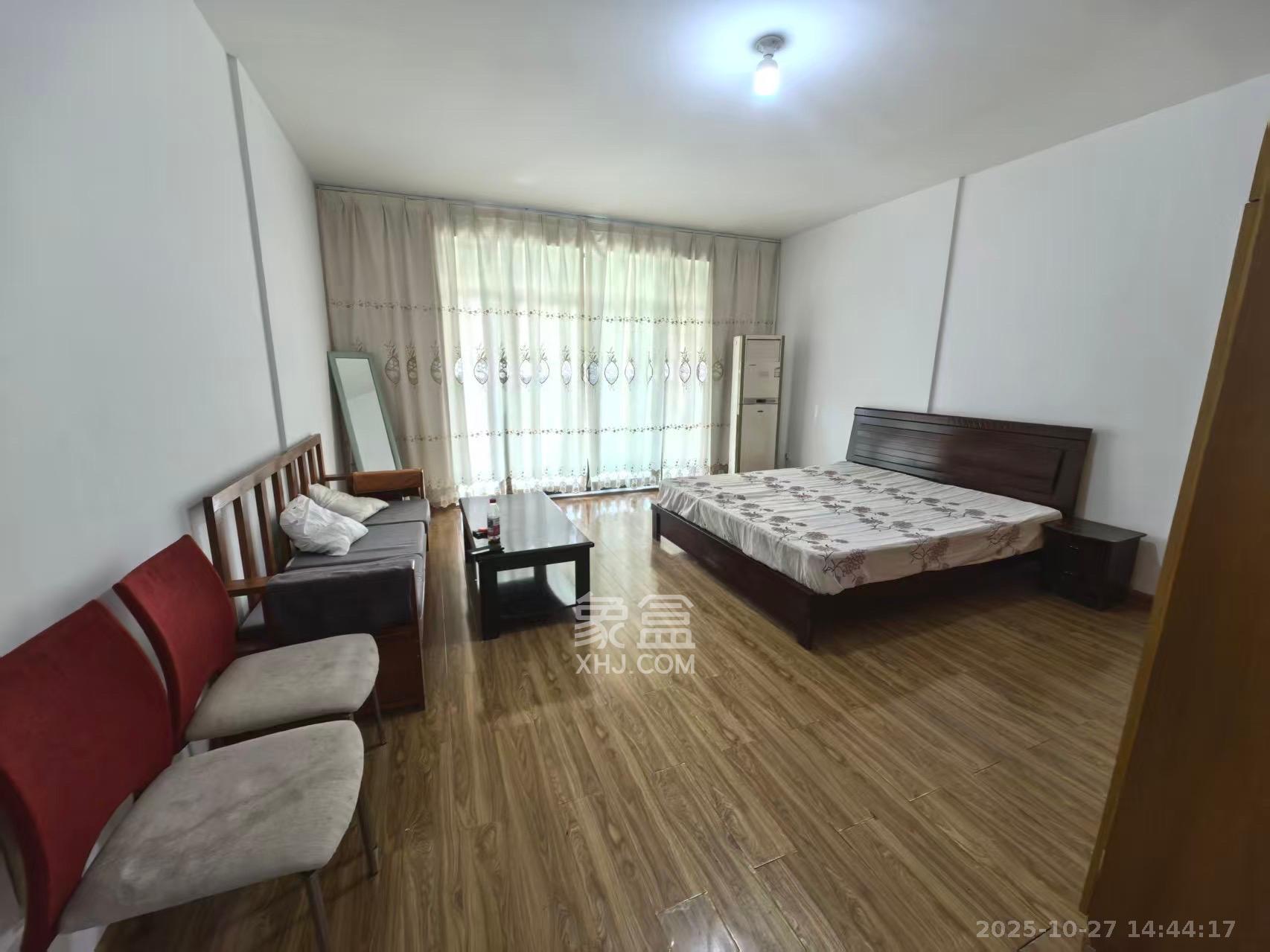 金凤滩家园  1室2厅3卫    1500.0元/月 金凤滩家园  1室2厅3卫    1500.0元/月