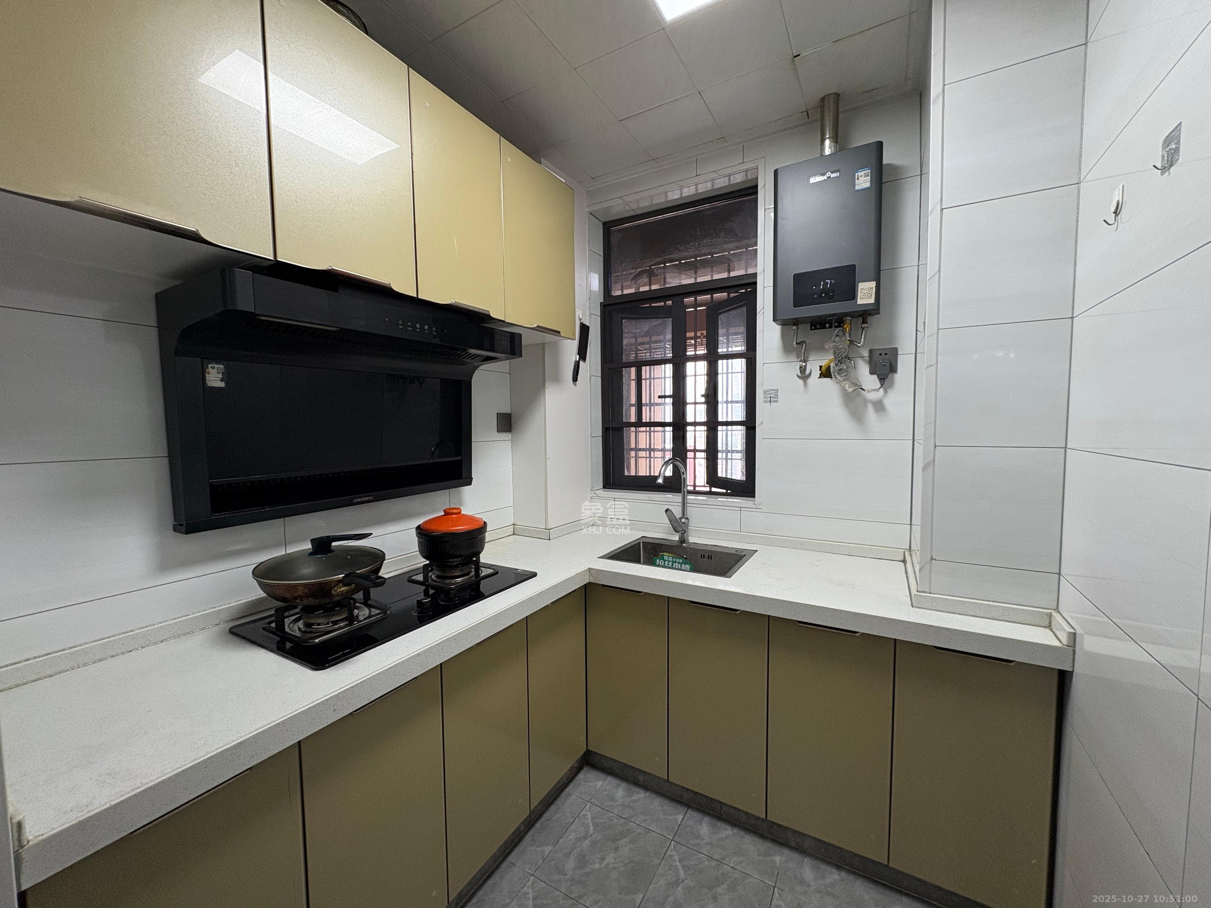 嘉雨兴园  2室1厅1卫    2580.0元/月室内图