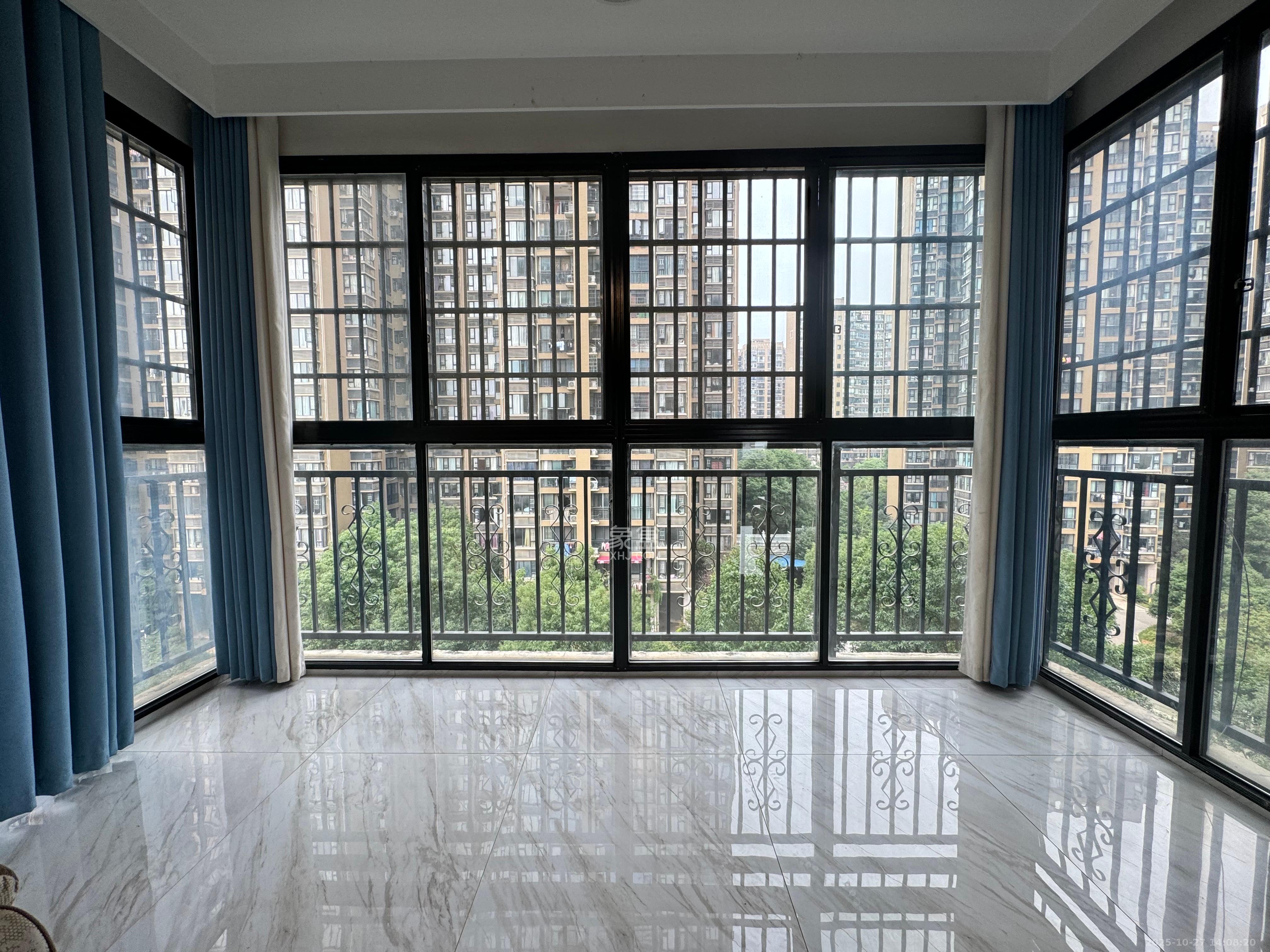 金鼎公园尚 3室2厅2卫 2400.0元/月 金鼎公园尚 3室2厅2卫 2400.0元/月室内图