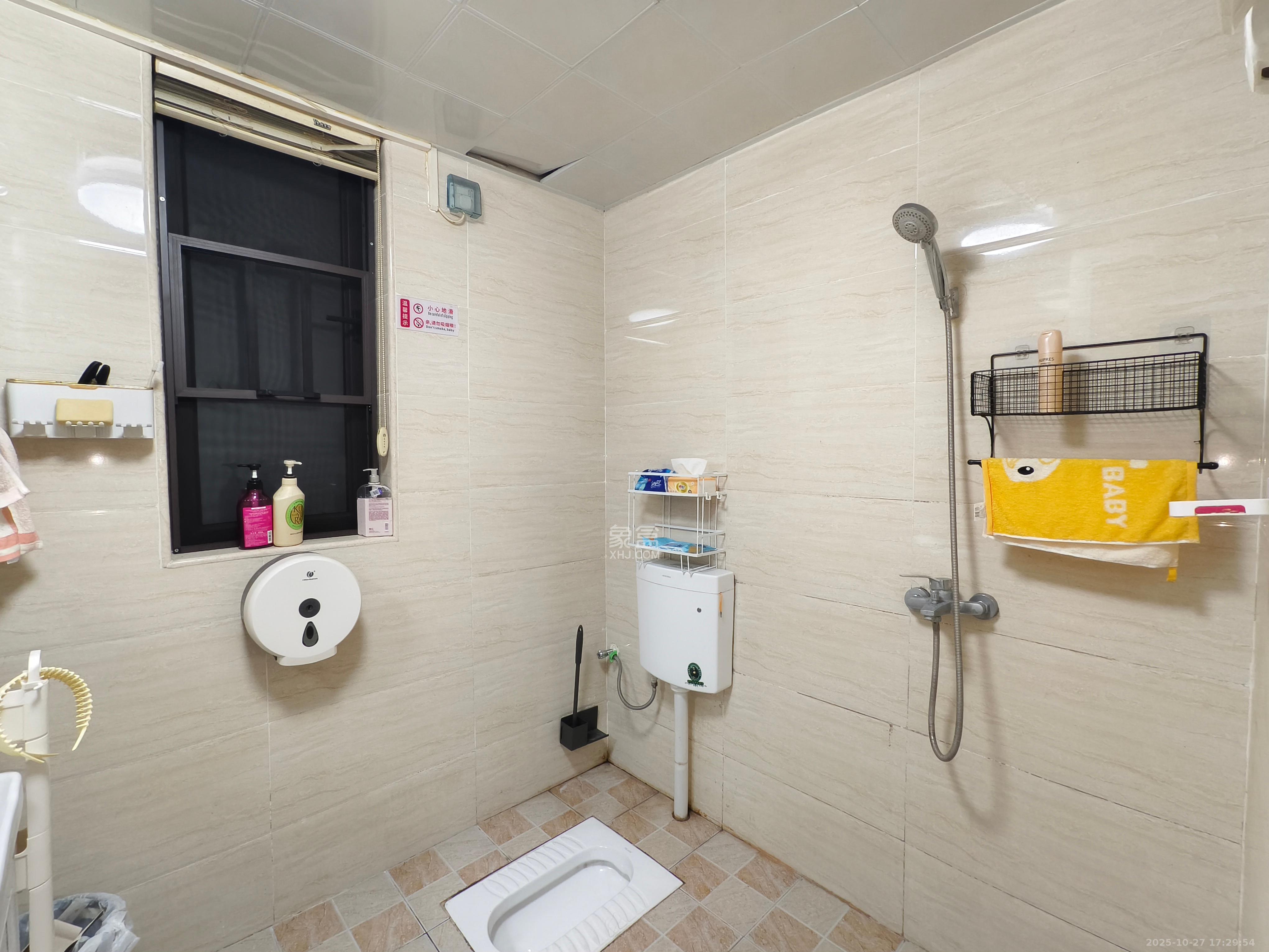 南山雍江汇（滨江国际新城）  3室2厅1卫    3000.0元/月室内图