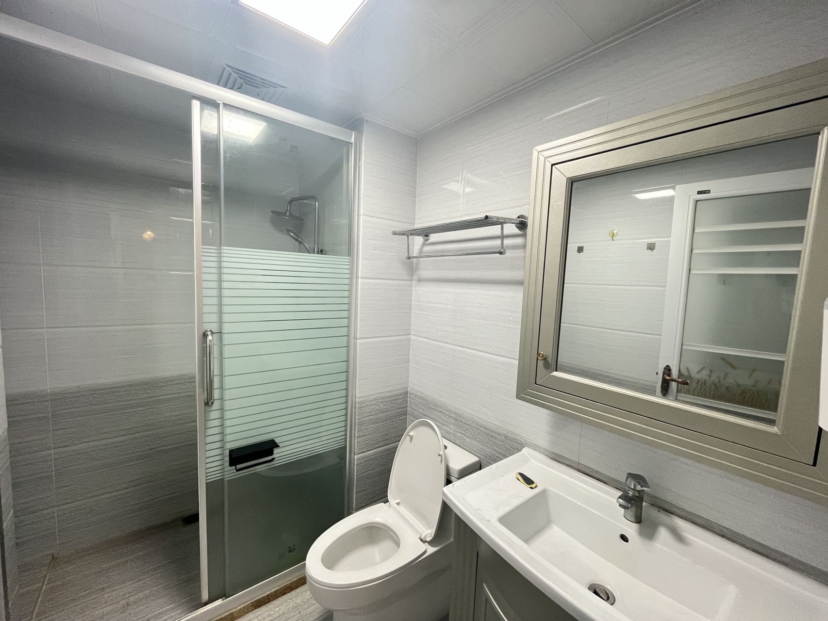 国兴城(C区) 2室2厅1卫 3400.0元/月 国兴城(C区) 2室2厅1卫 3400.0元/月室内图