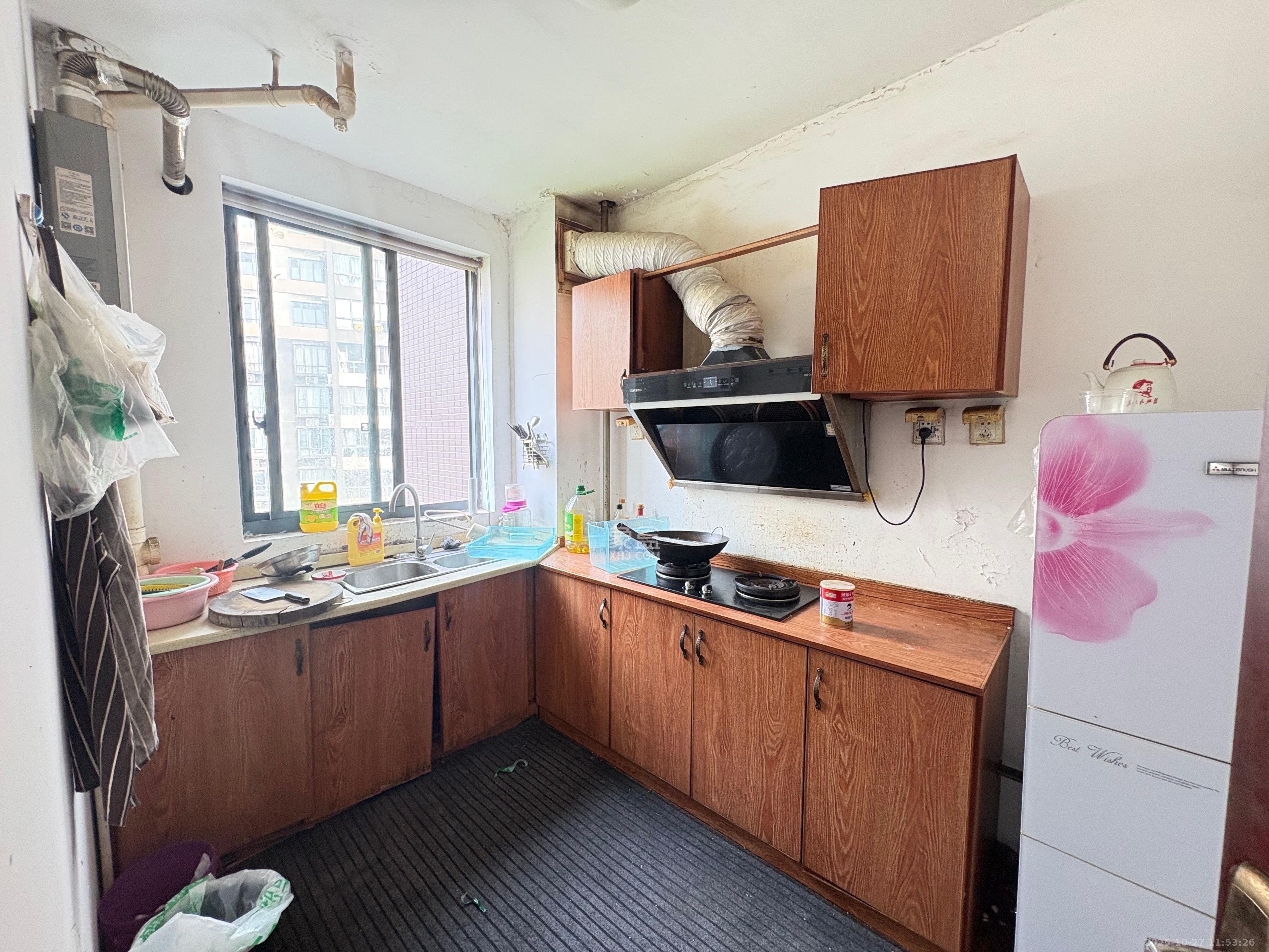 西子花苑 4室2厅2卫 3300.0元/月 西子花苑 4室2厅2卫 3300.0元/月室内图