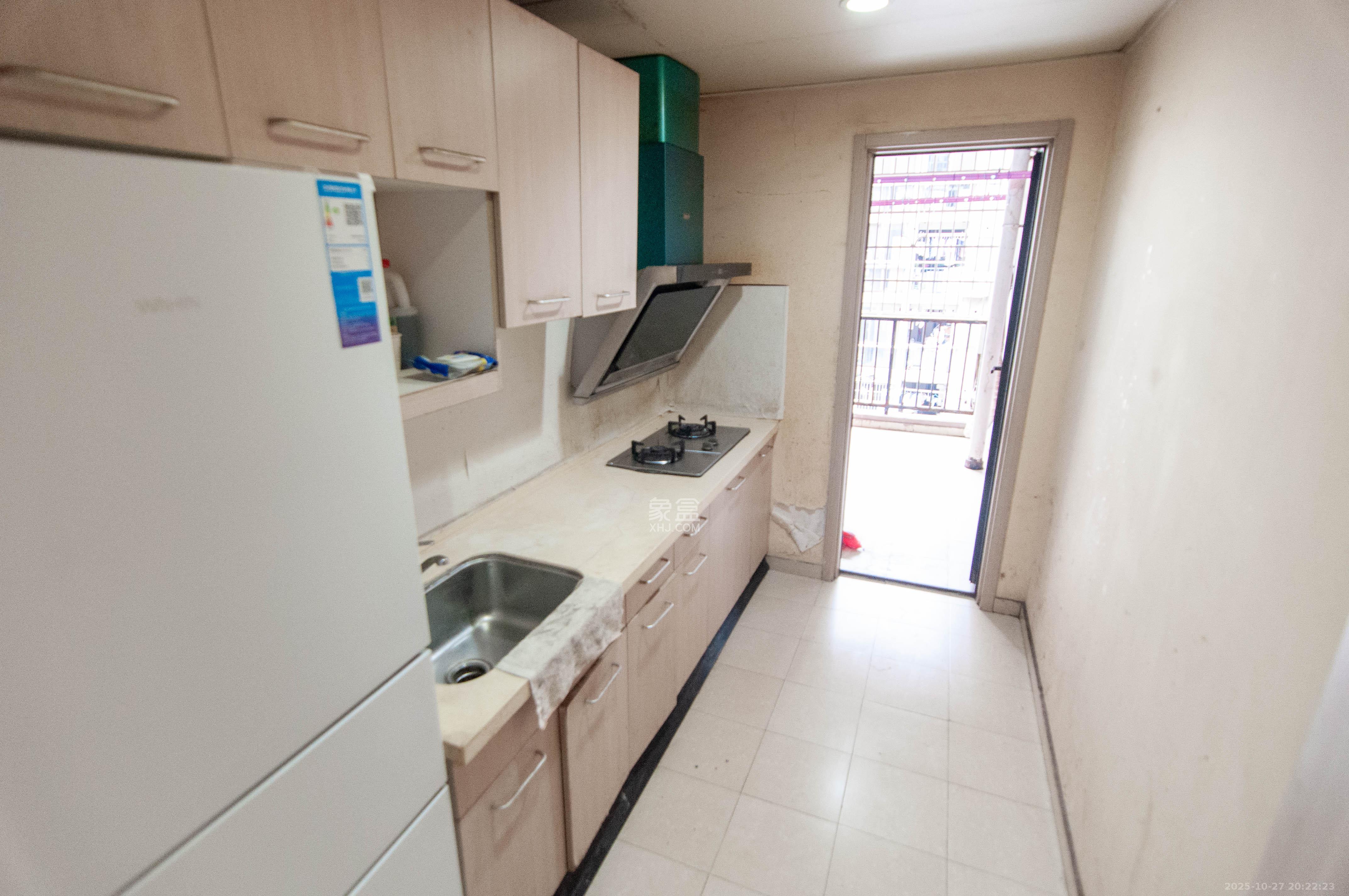 远大麓园  3室2厅2卫    2200.0元/月室内图